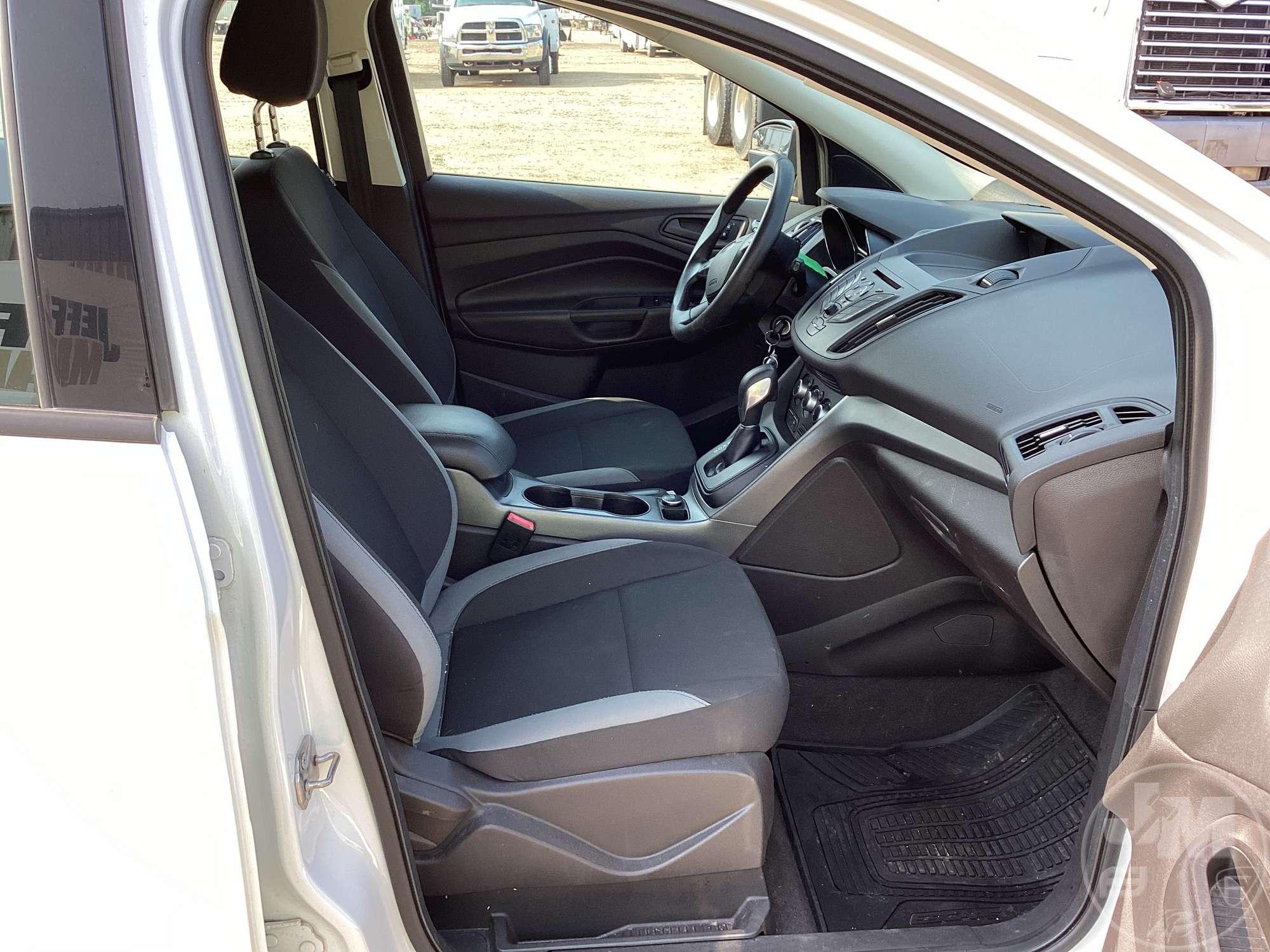 2013 FORD ESCAPE VIN: 1FMCU0F74DUC72728 FWD