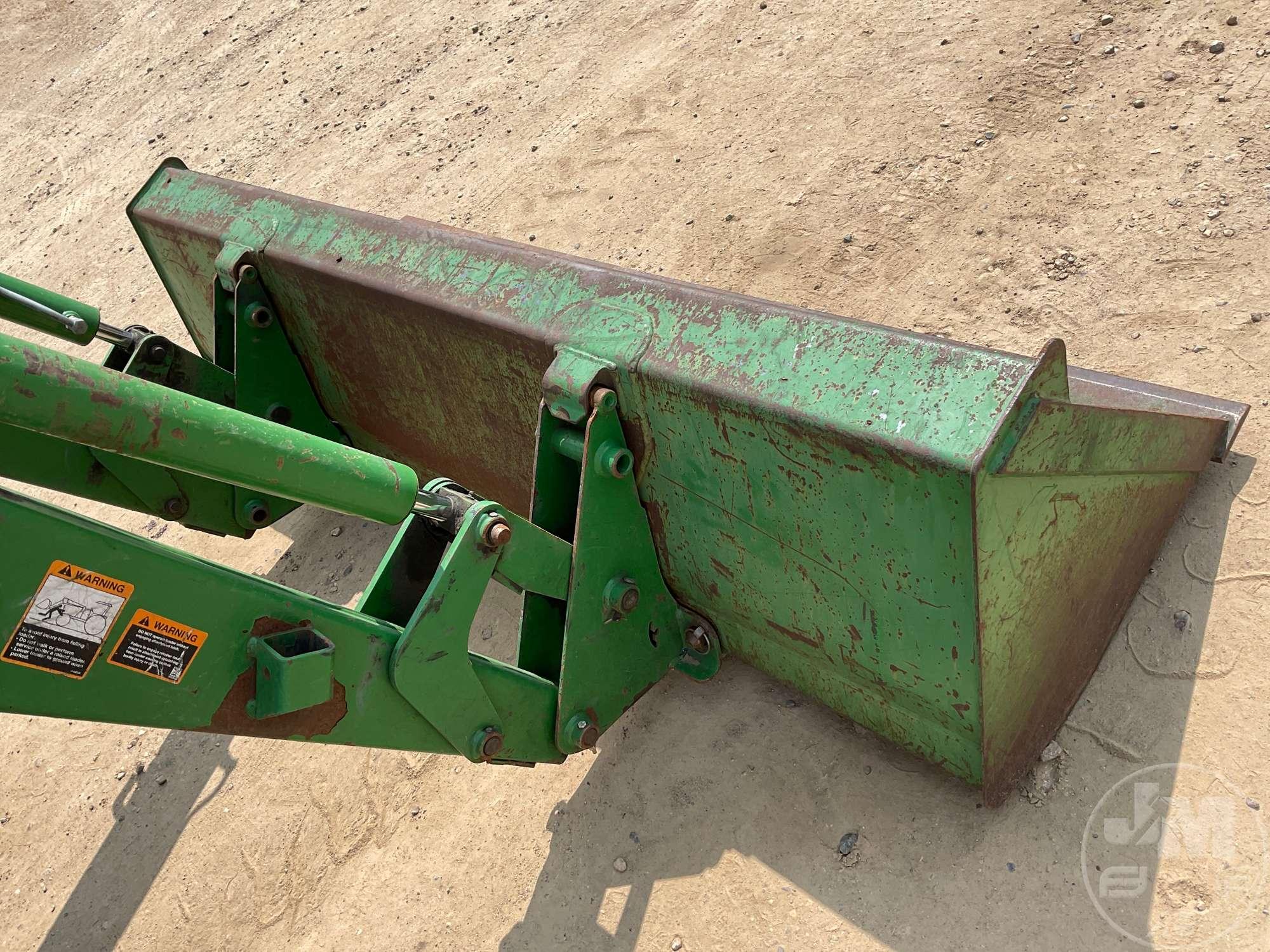 2003 JOHN DEERE 5320 TRACTOR W/LOADER SN: LV5320P336234