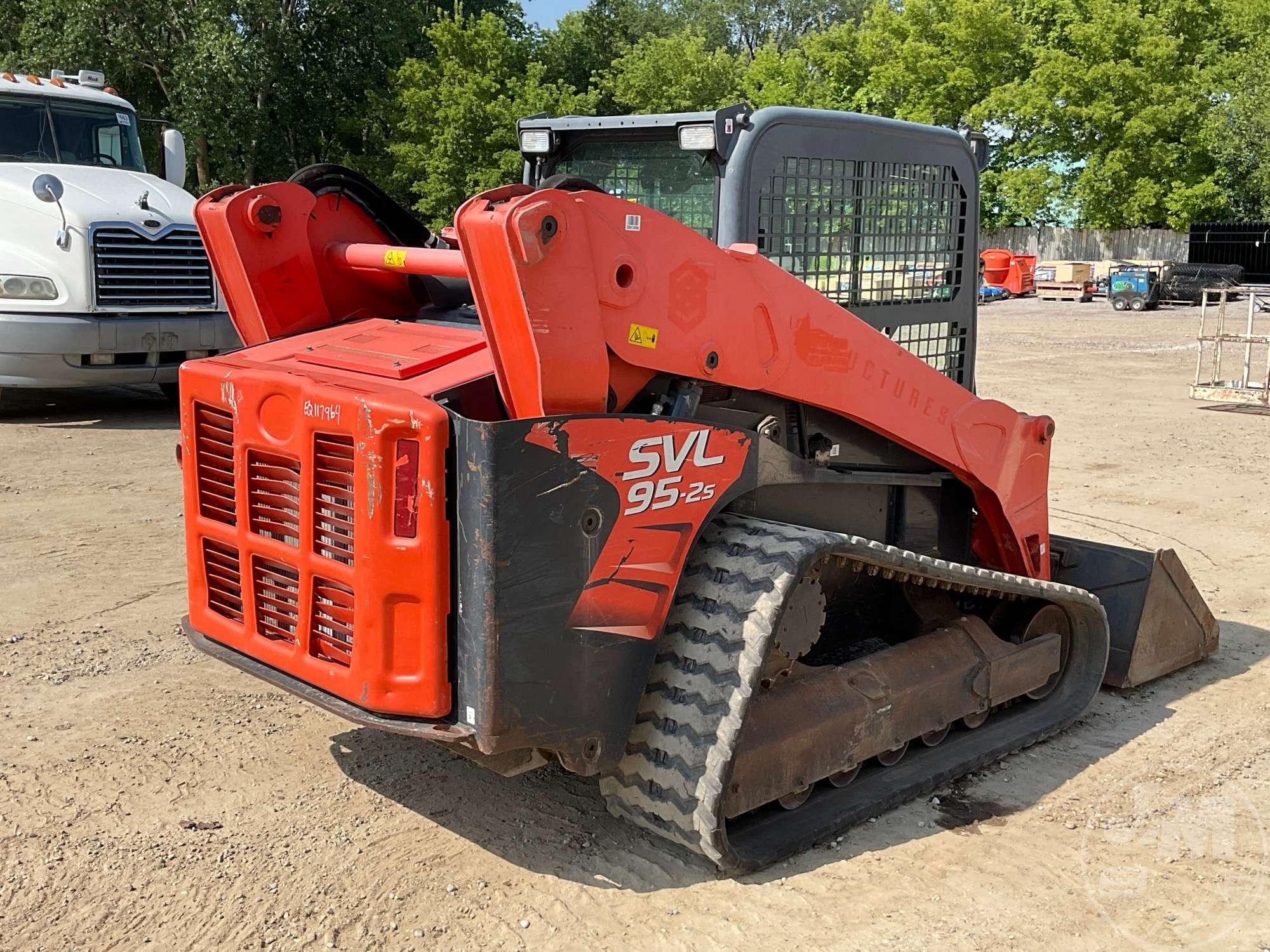 2017 KUBOTA MODEL SVL95-2 MULTI TERRAIN LOADER SN: 1010838
