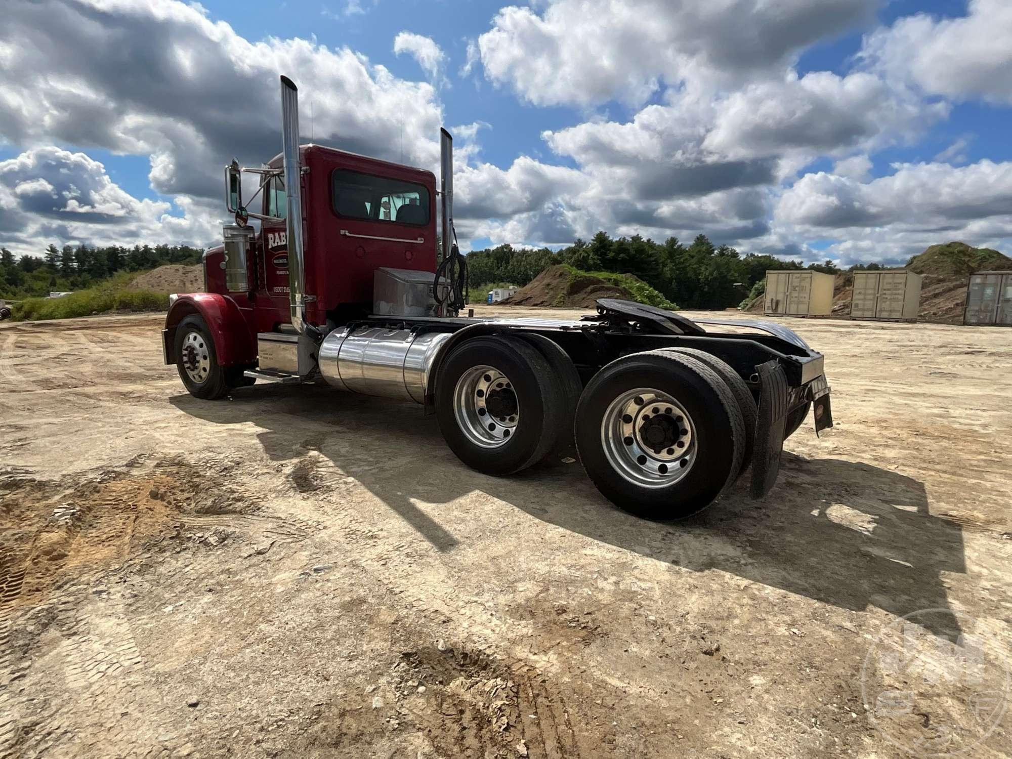 1999 PETERBILT 378 TANDEM AXLE DAY CAB TRUCK TRACTOR VIN: 1XPFDB9X7XN466899