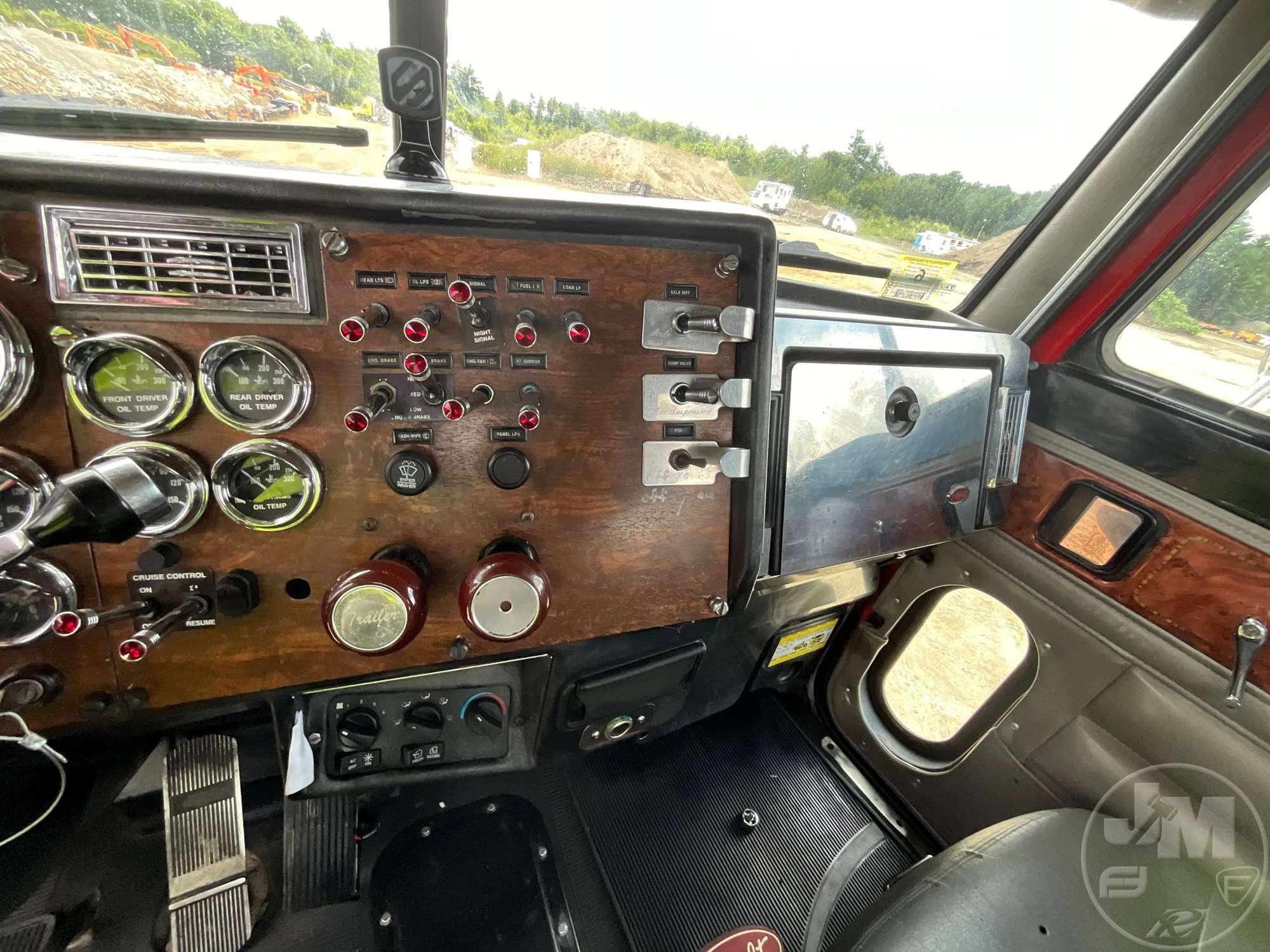 1999 PETERBILT 378 TANDEM AXLE DAY CAB TRUCK TRACTOR VIN: 1XPFDB9X7XN466899