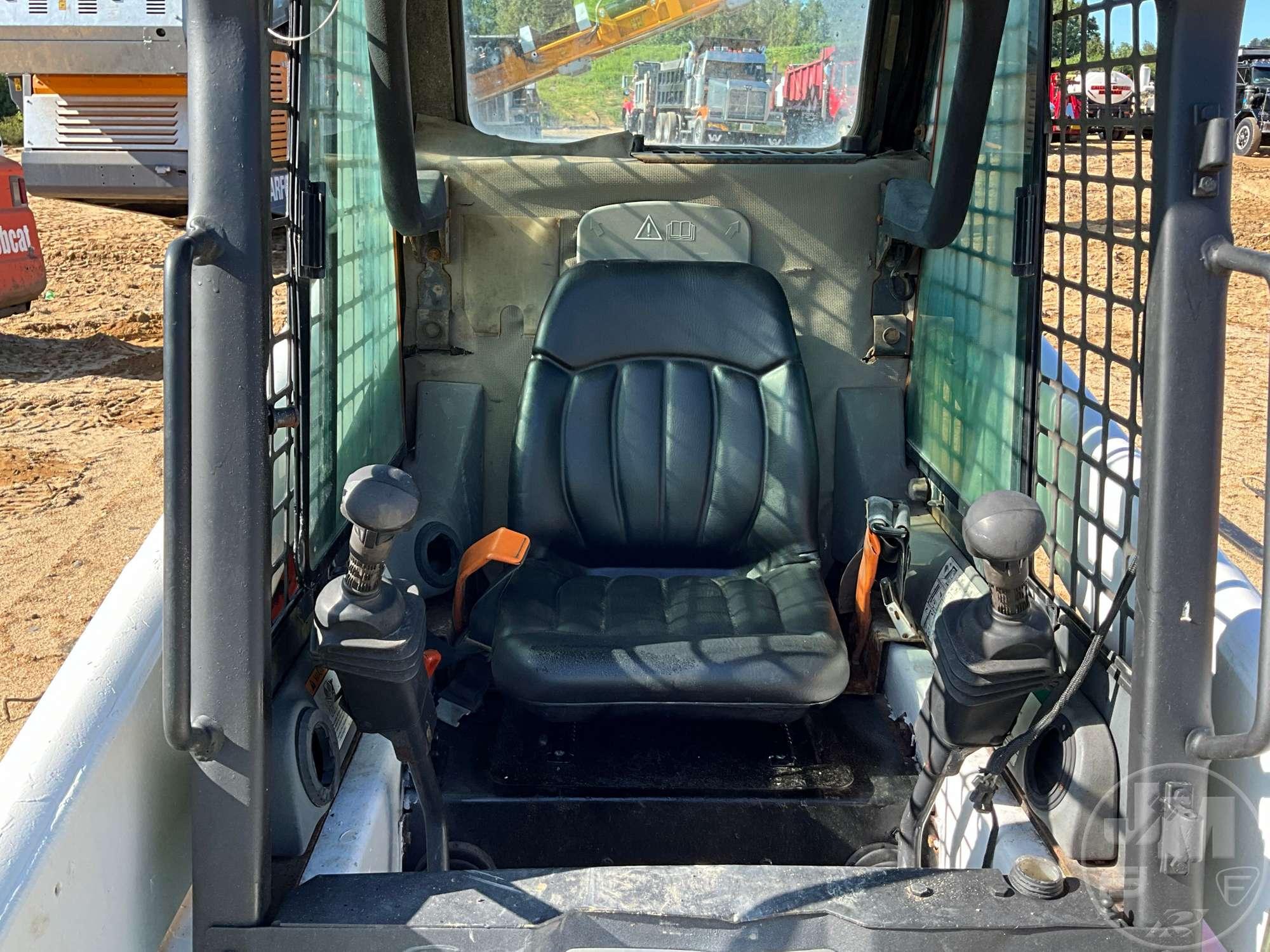 2002 BOBCAT 763 SKID STEER SN: 512264156