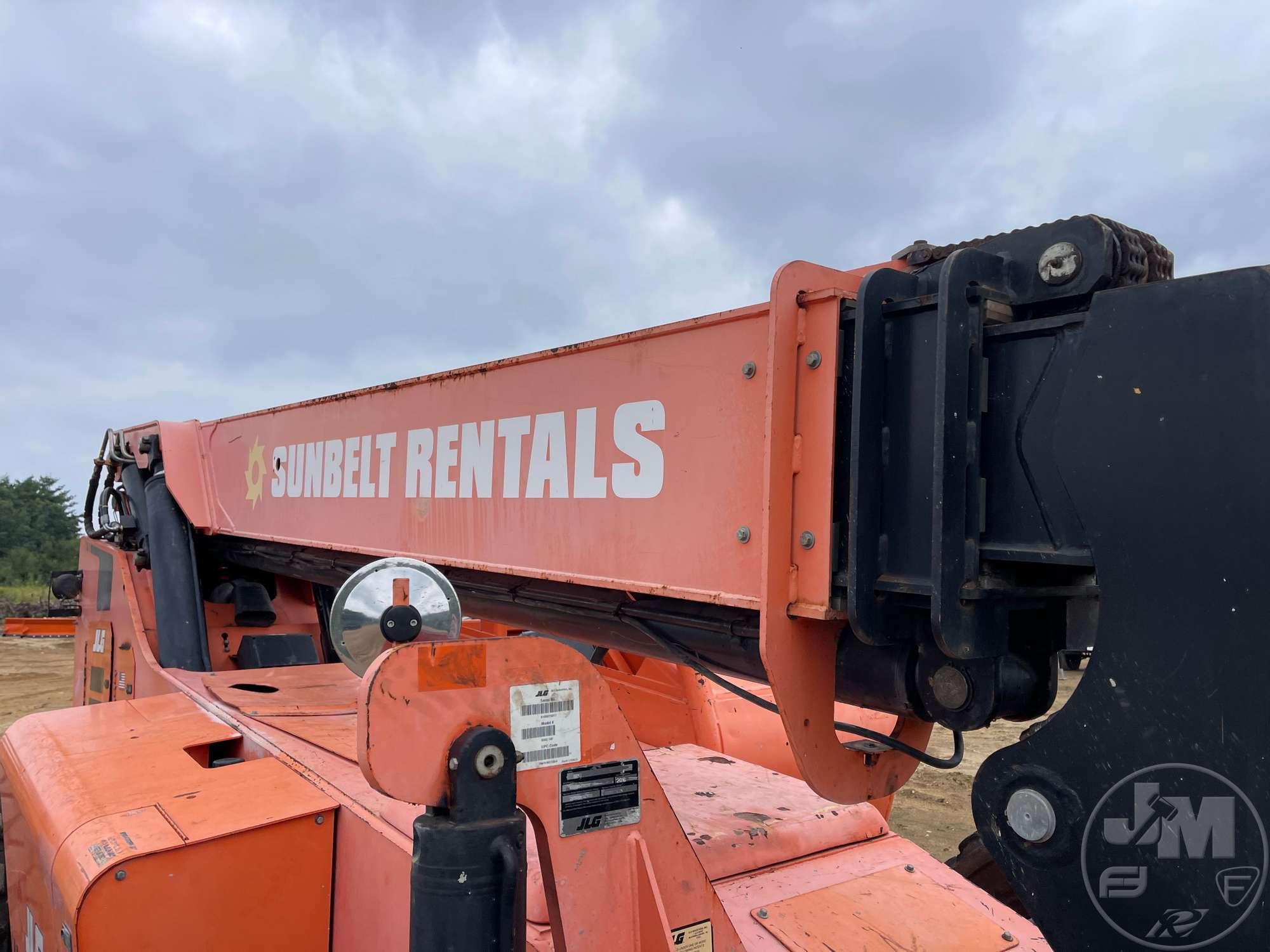 2016 JLG 8042 TELESCOPIC FORKLIFT SN: 0160075017