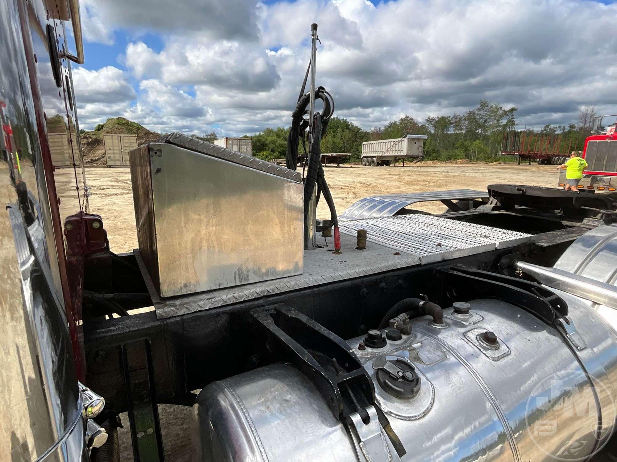 1999 PETERBILT 378 TANDEM AXLE DAY CAB TRUCK TRACTOR VIN: 1XPFDB9X7XN466899