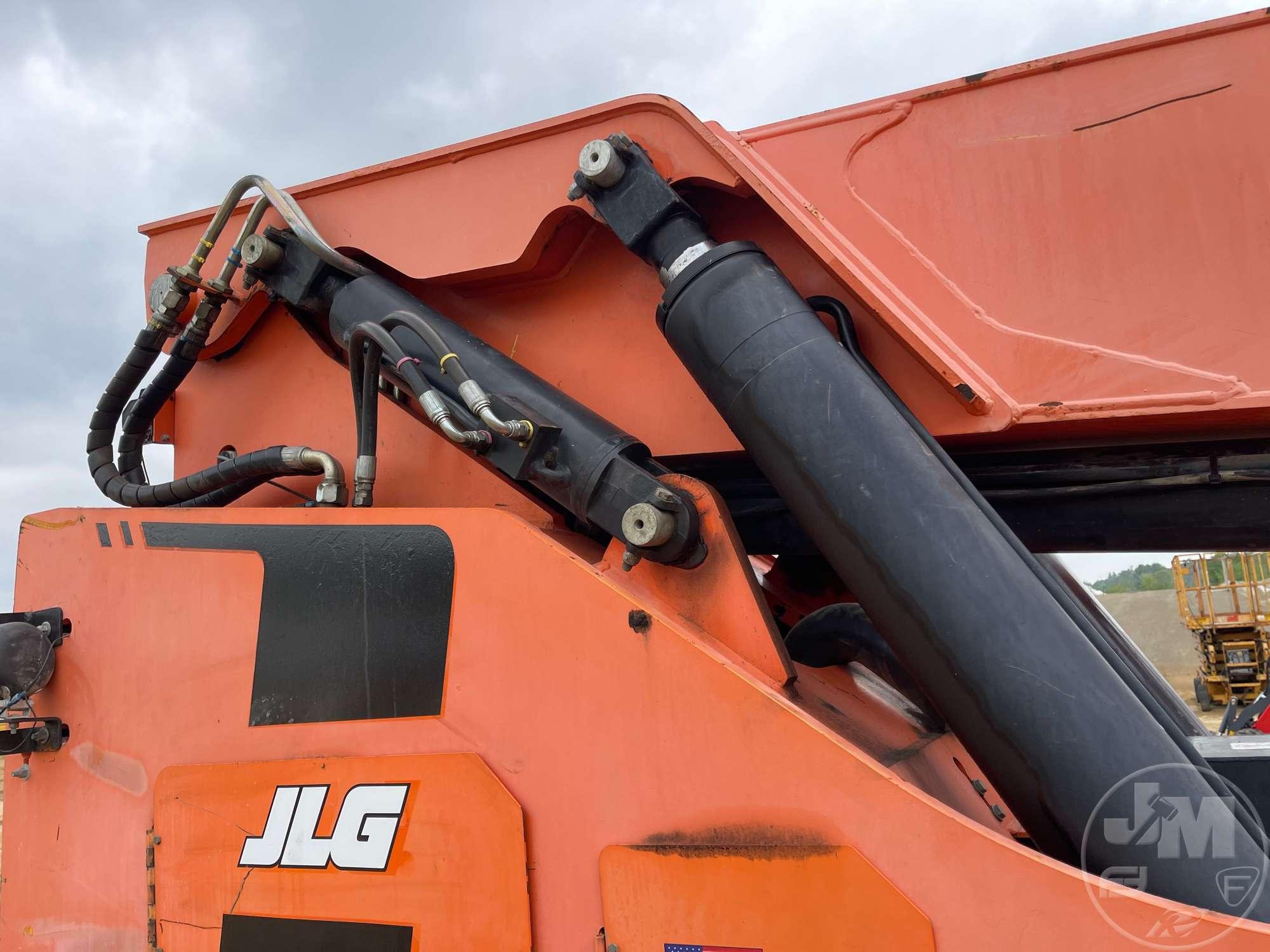 2016 JLG 8042 TELESCOPIC FORKLIFT SN: 0160075017