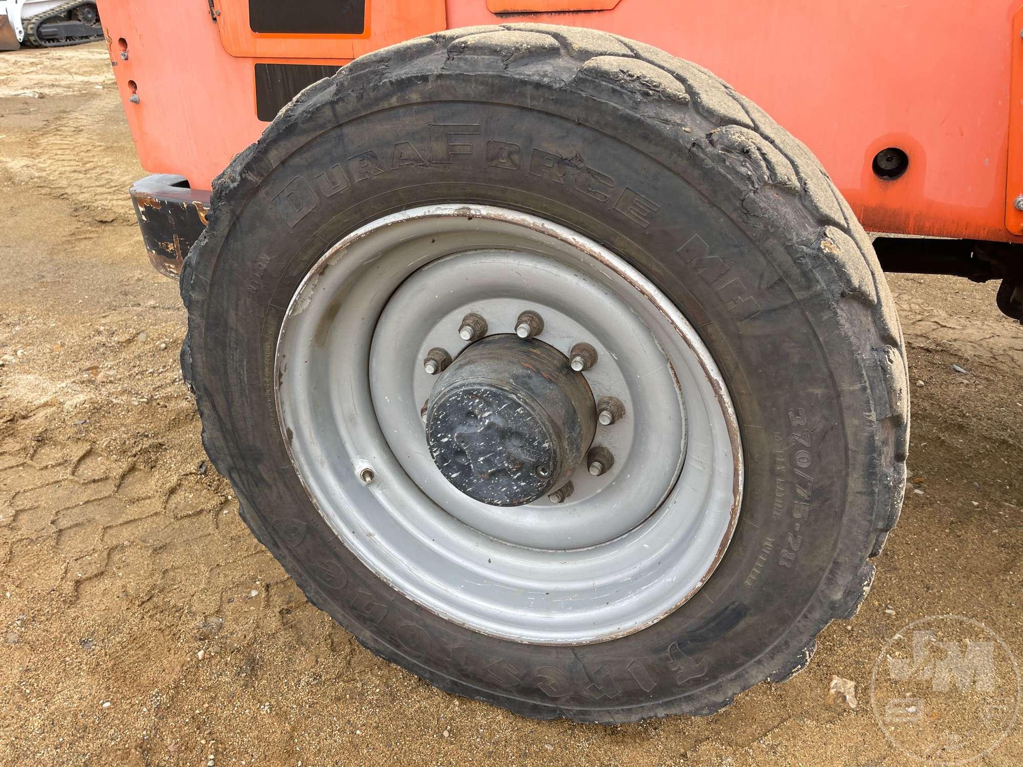 2016 JLG 8042 TELESCOPIC FORKLIFT SN: 0160075017