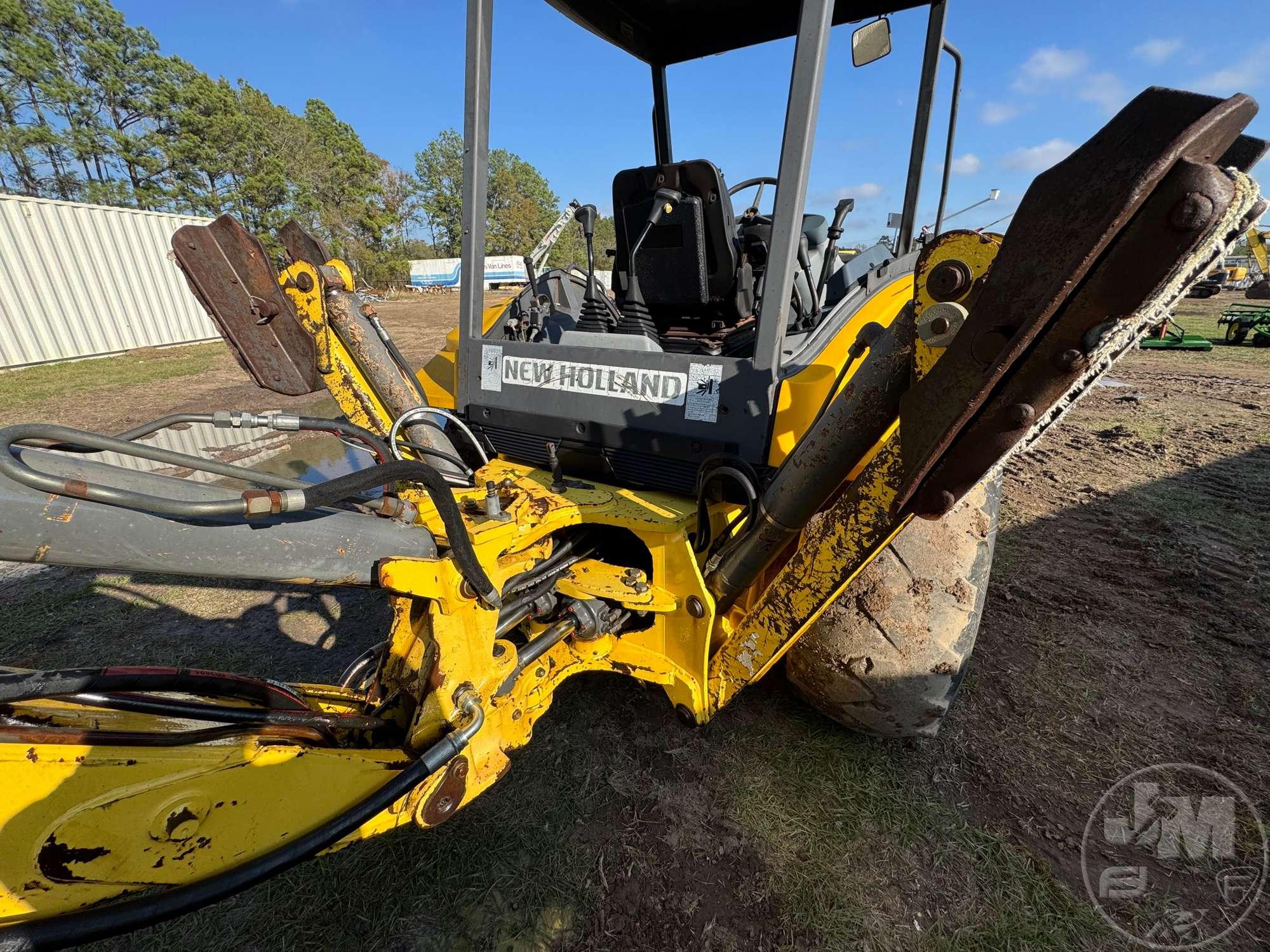 NEW HOLLAND B95-699800081 LOADER BACKHOE SN: 031060551