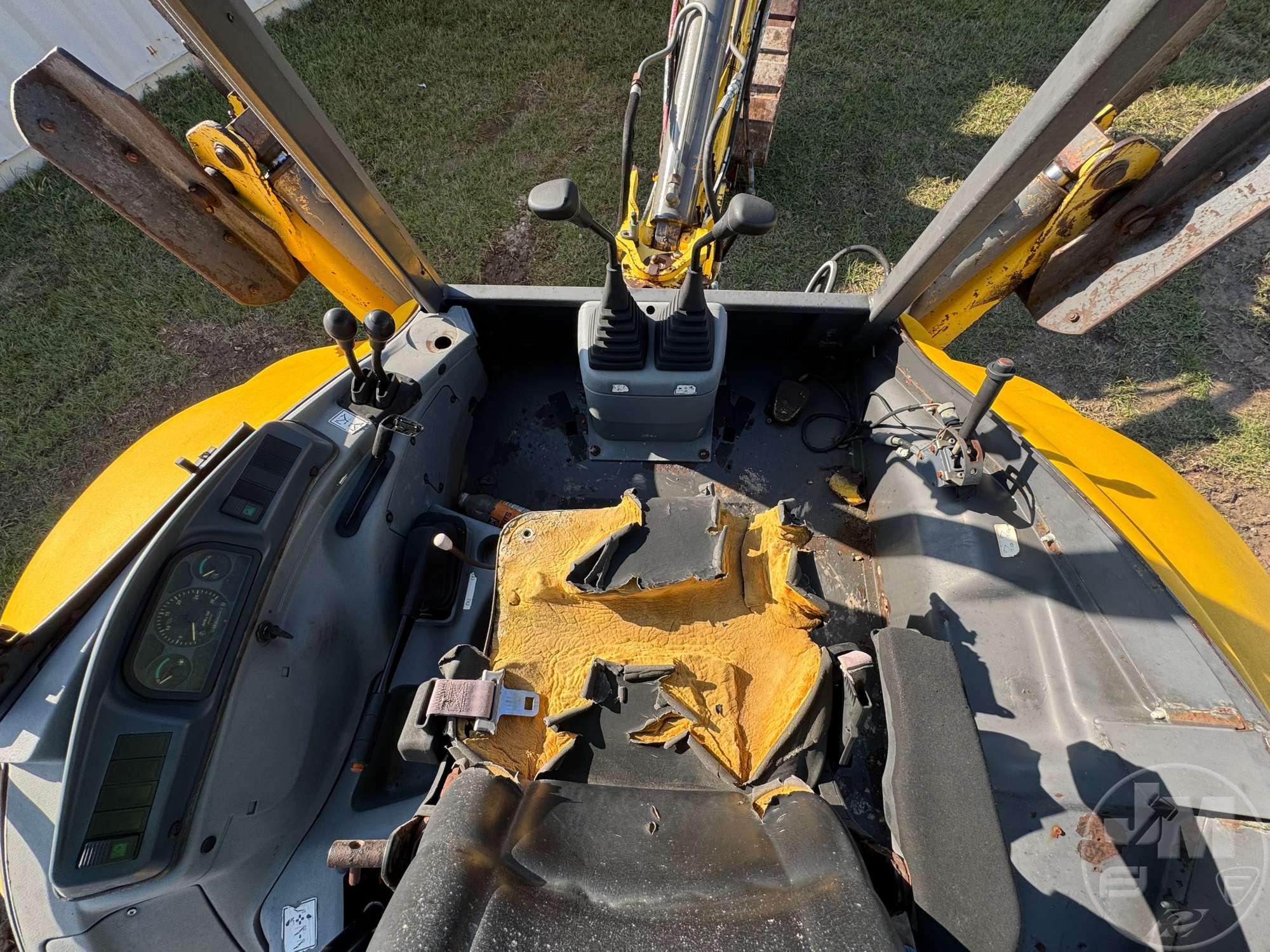 NEW HOLLAND B95-699800081 LOADER BACKHOE SN: 031060551