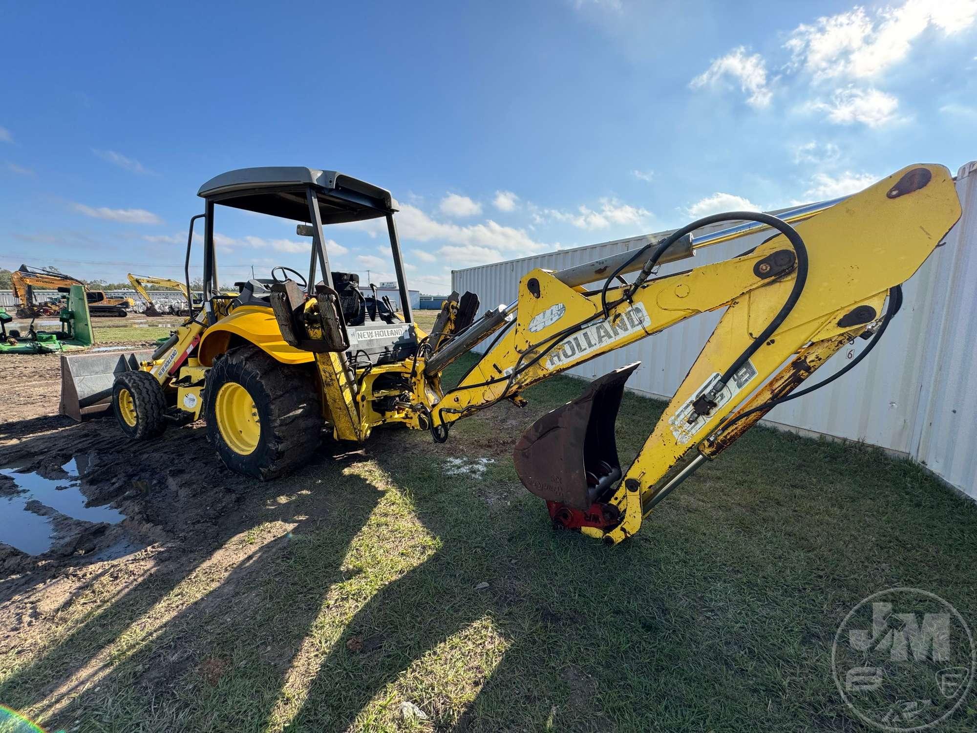 NEW HOLLAND B95-699800081 LOADER BACKHOE SN: 031060551