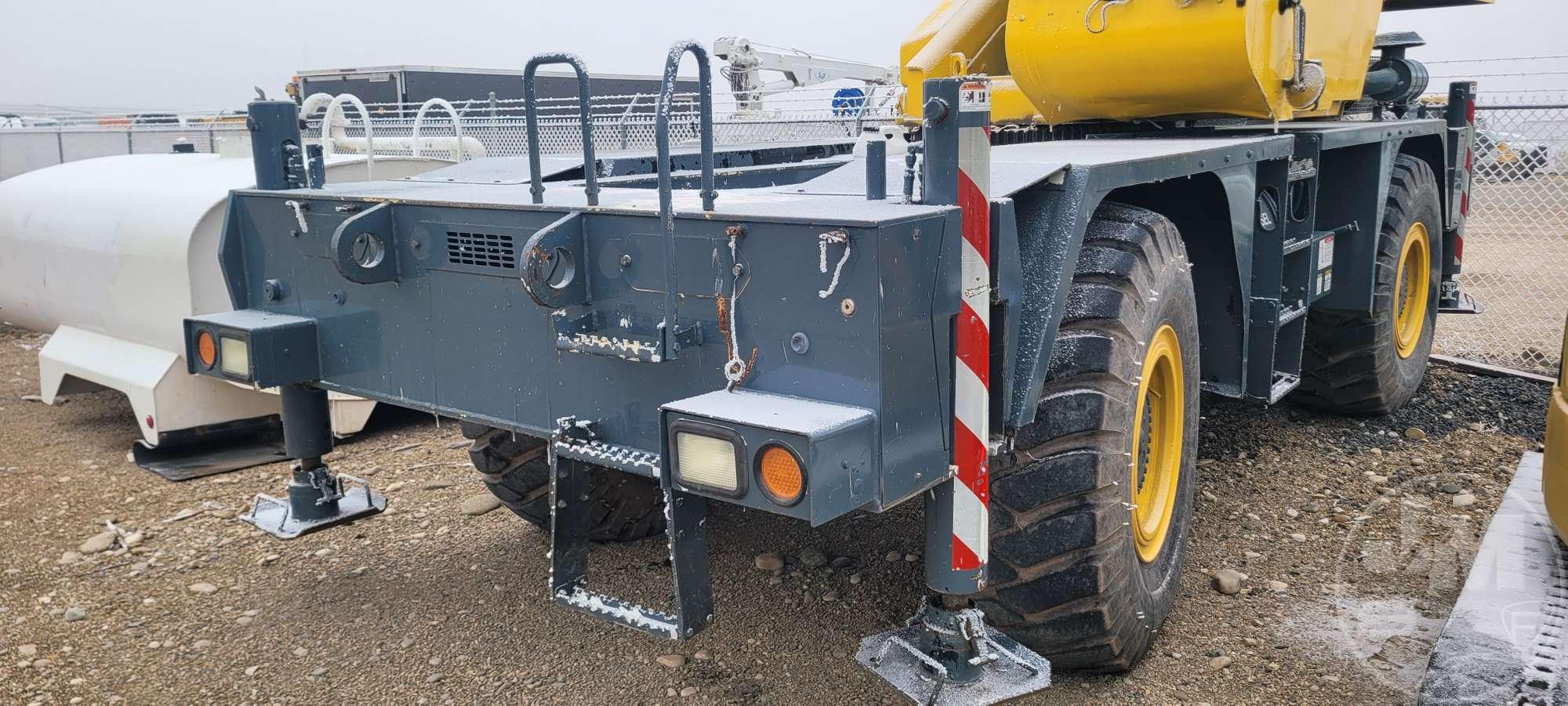 2006 GROVE RT535E 35 TON ROUGH TERRAIN CRANE SN: 226223