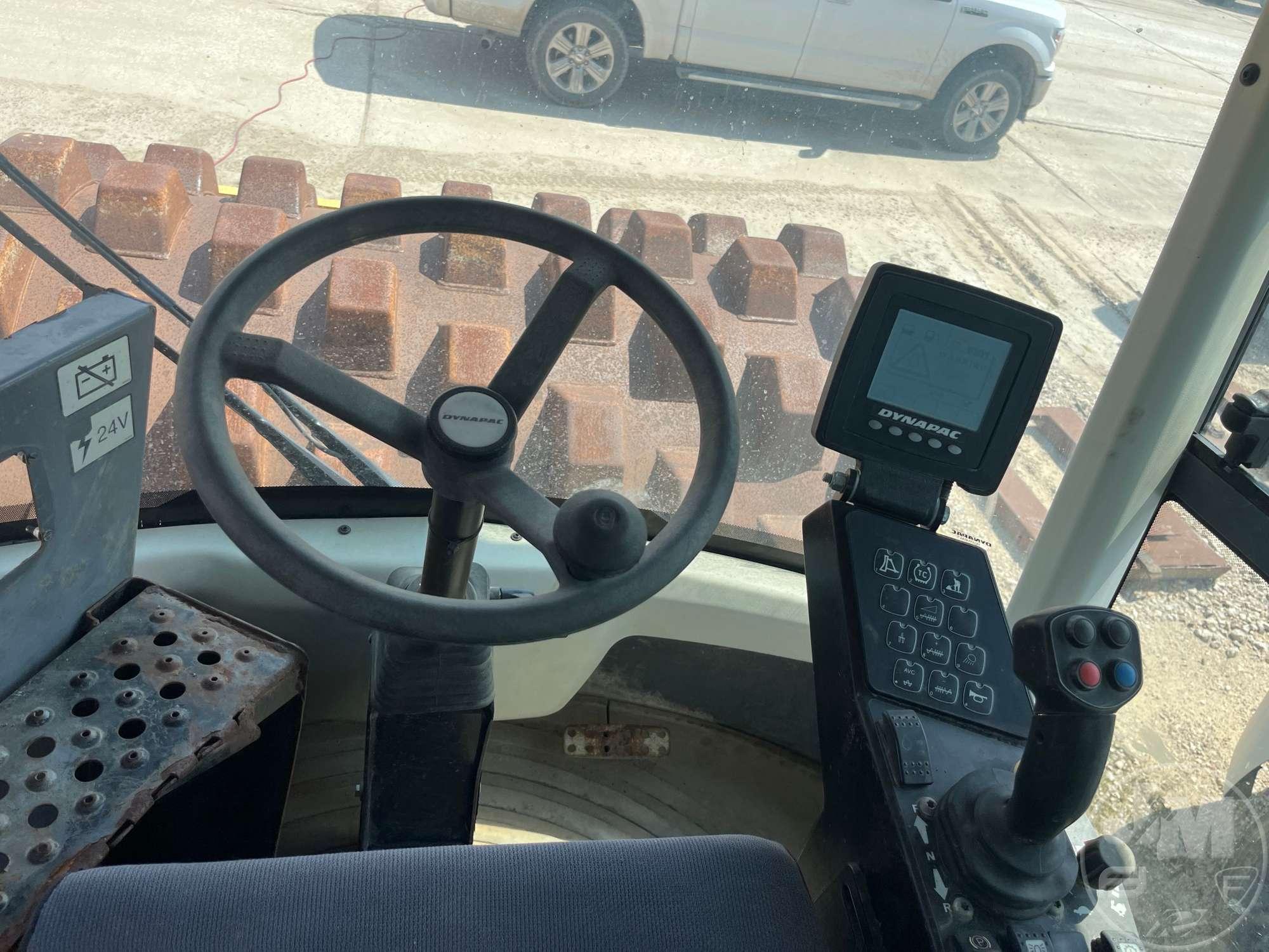 2015 DYNAPAC CA2500PD SINGLE DRUM VIBRATORY ROLLER SN: 10000138PFA016195