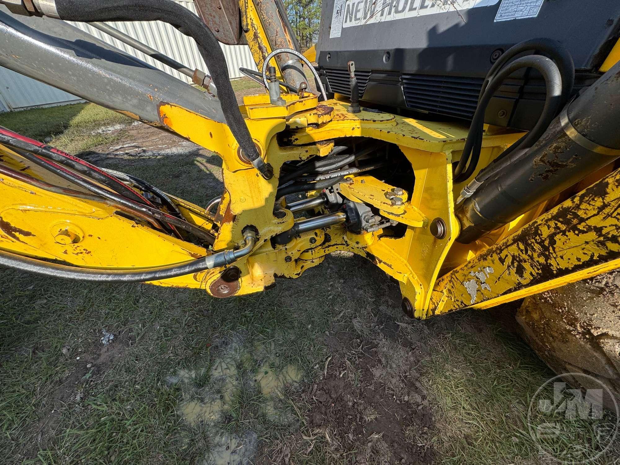 NEW HOLLAND B95-699800081 LOADER BACKHOE SN: 031060551
