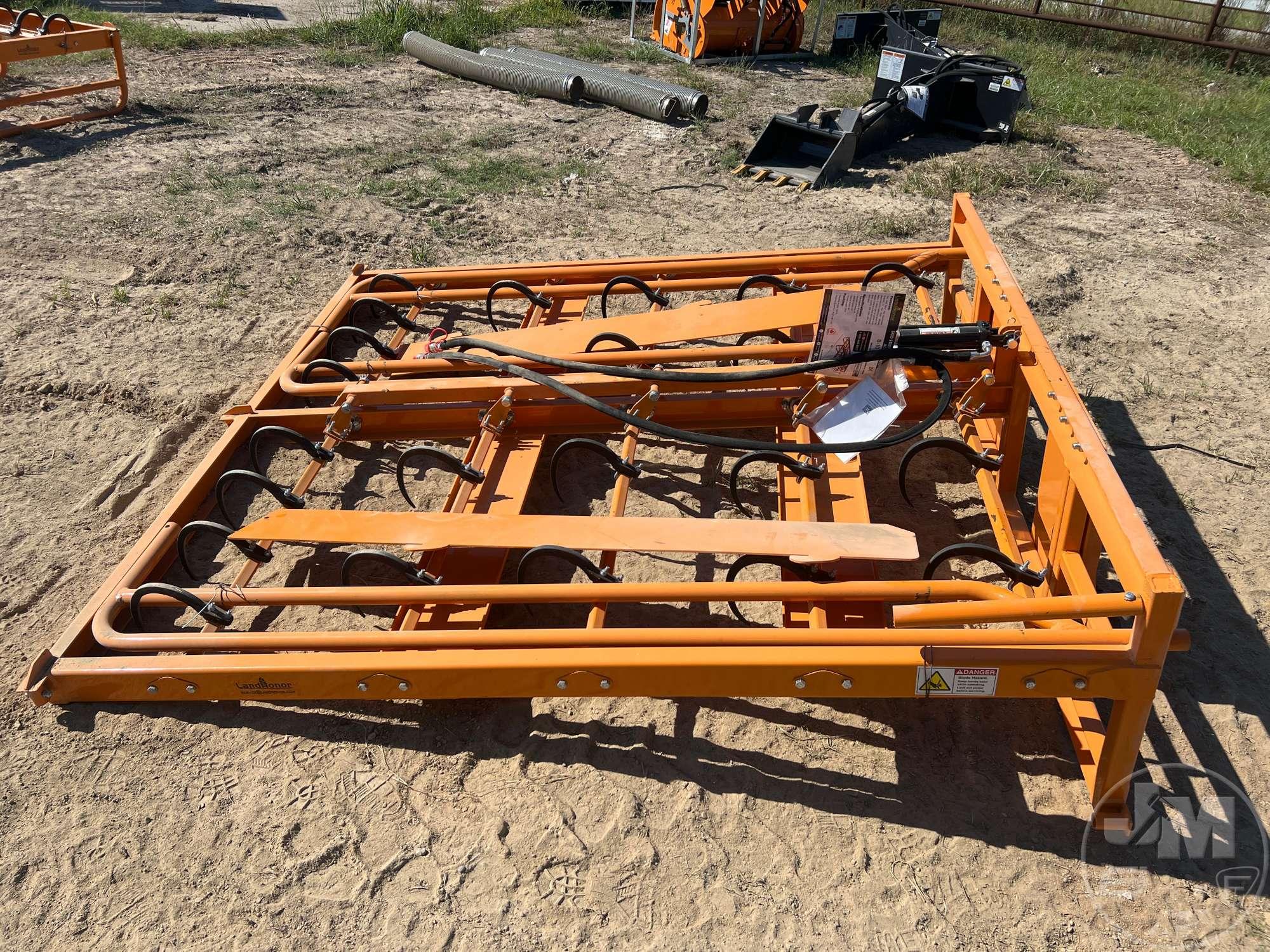UNUSED 2024 LANDHONOR HAG-12-24Q HAY ACCUMILATOR GRAPPLE SN: HLG20240711-6