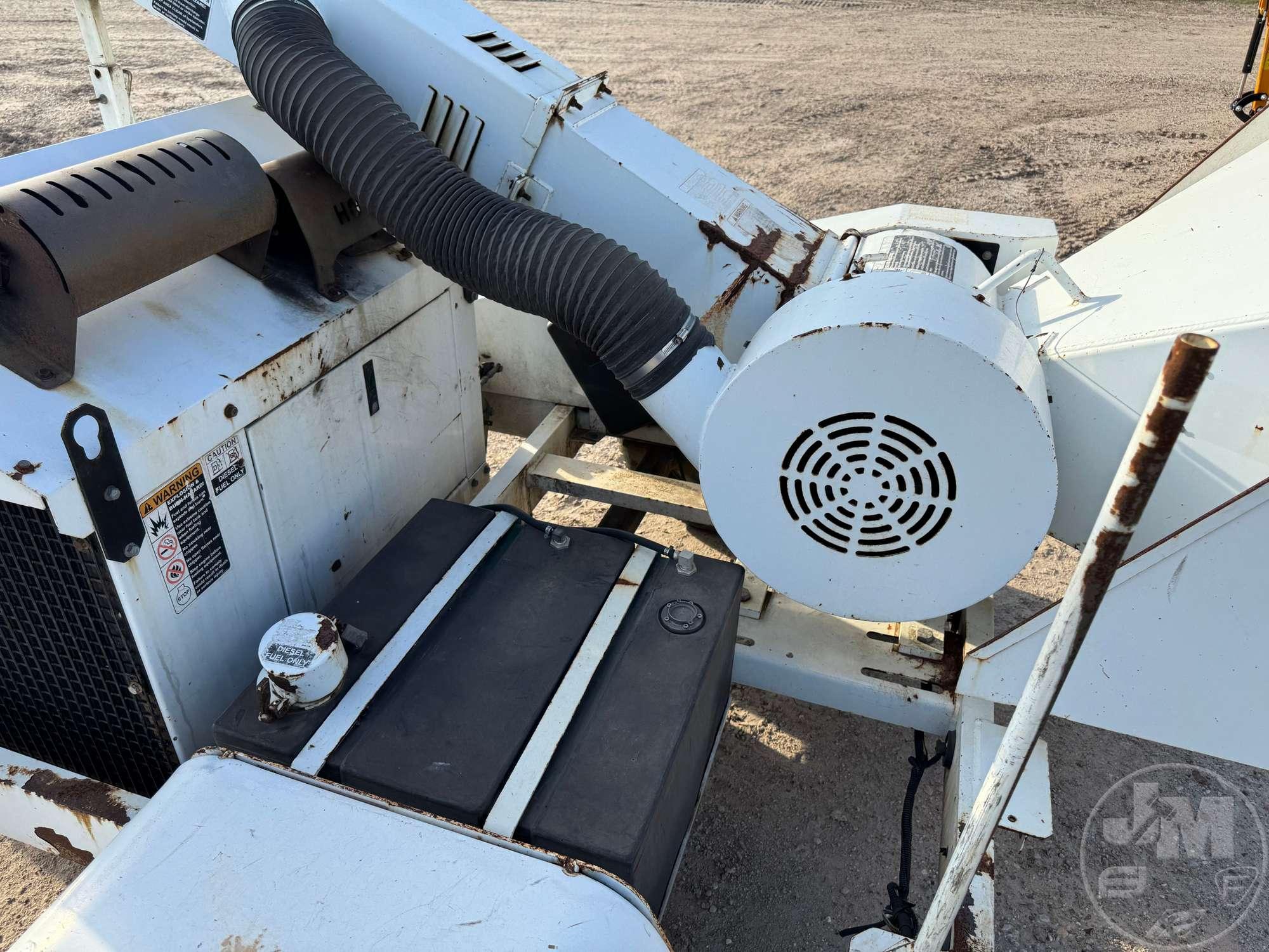 2009 ALTEC WC126 PORTABLE SN: 5WDS110169S200226 CHIPPER