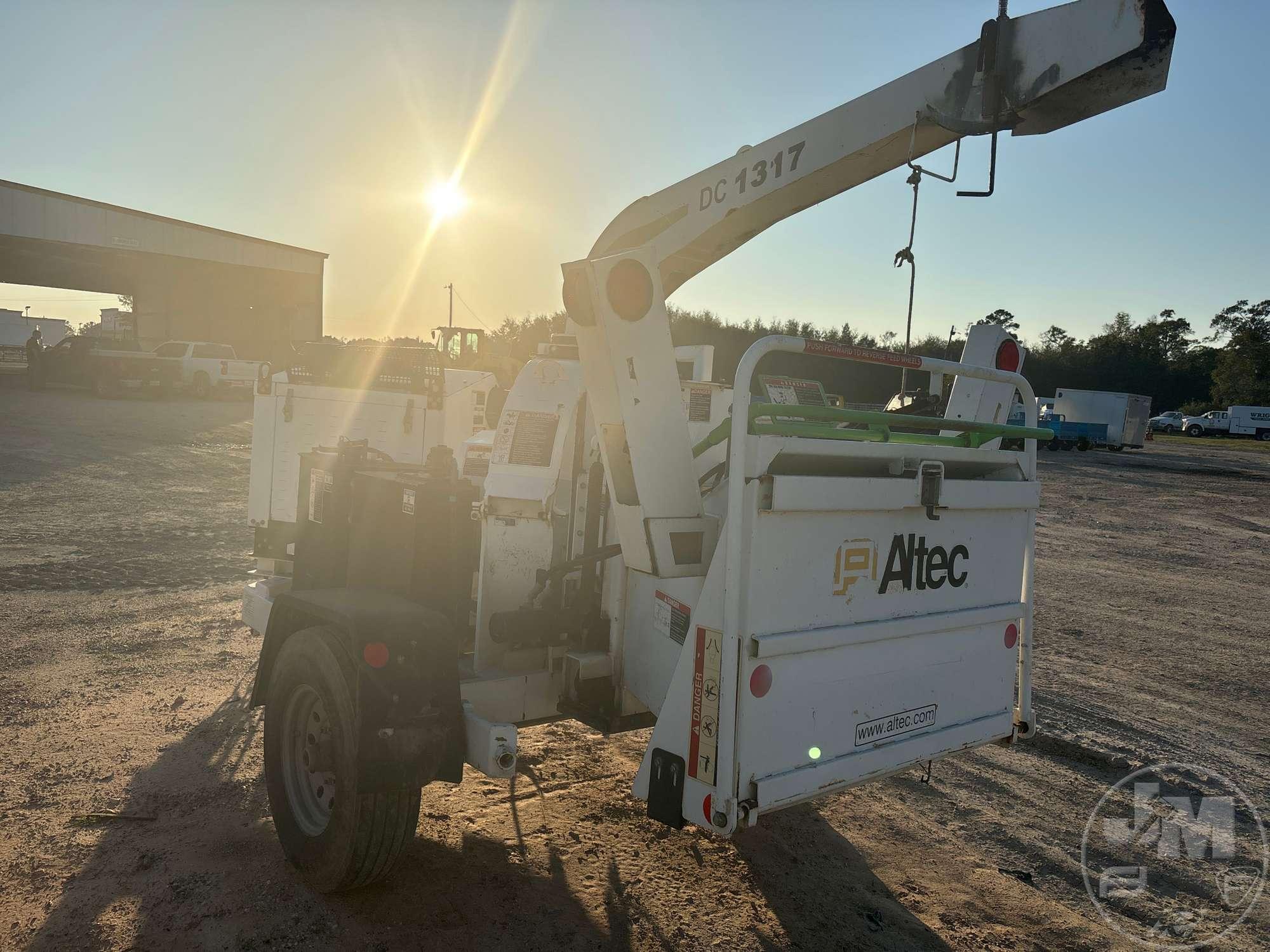 2014 ALTEC DC1317 PORTABLE SN: 5WDS41513EC200303 CHIPPER