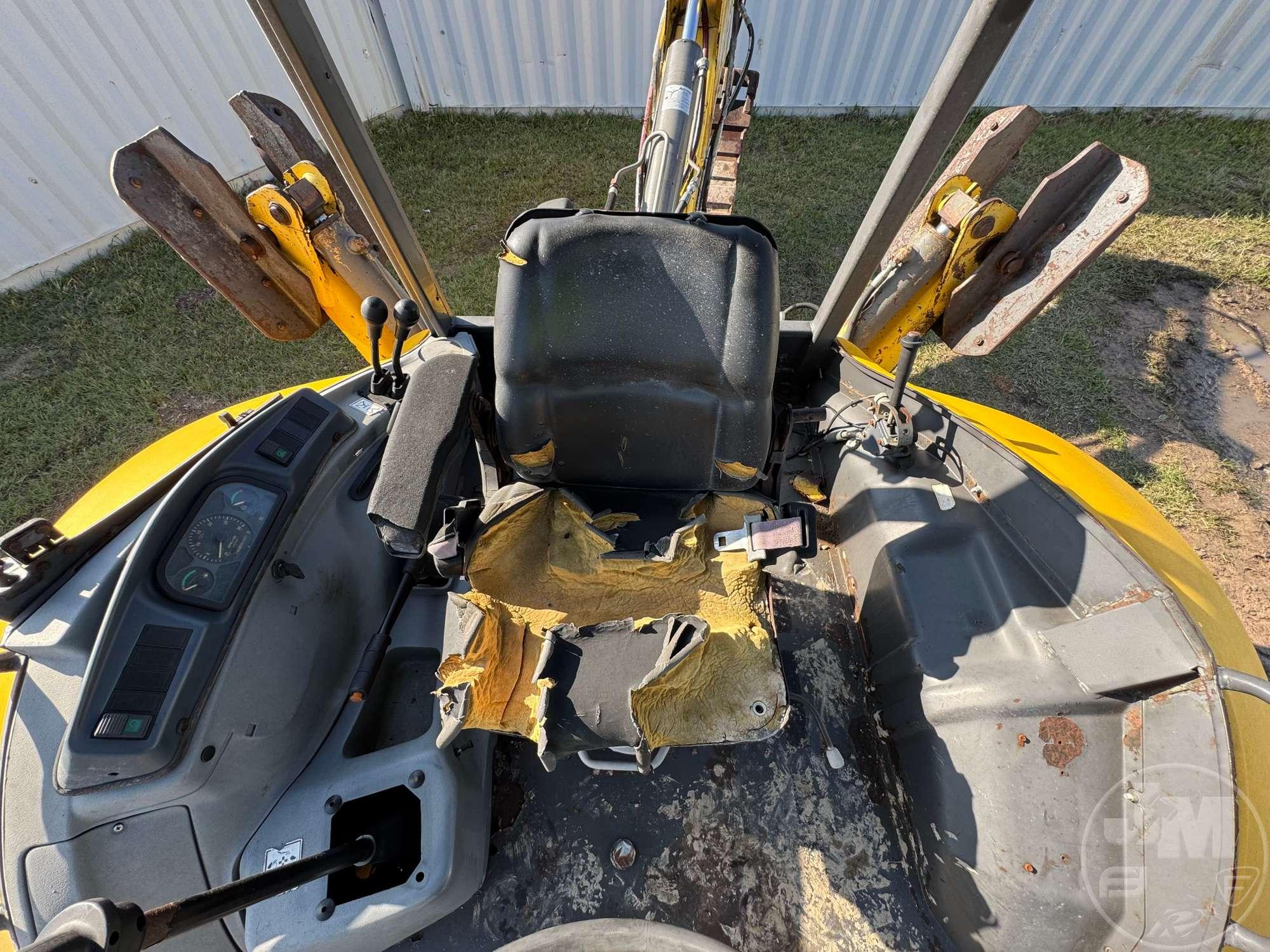 NEW HOLLAND B95-699800081 LOADER BACKHOE SN: 031060551