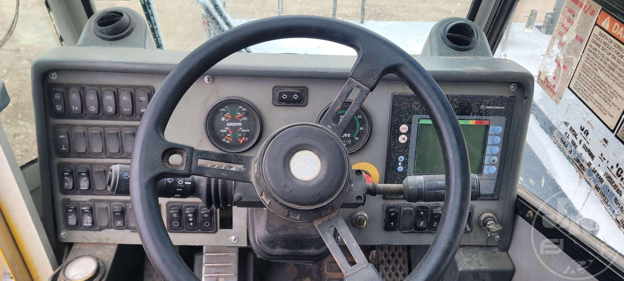 2006 GROVE RT535E 35 TON ROUGH TERRAIN CRANE SN: 226223