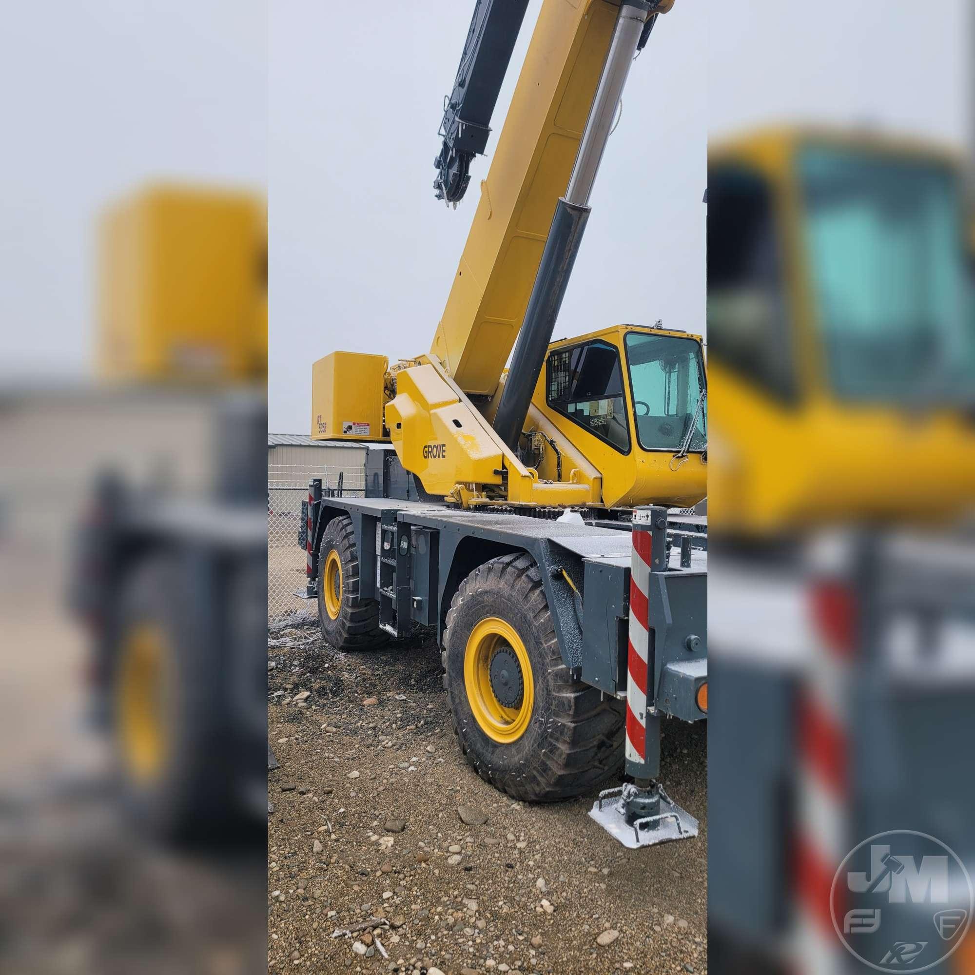 2006 GROVE RT535E 35 TON ROUGH TERRAIN CRANE SN: 226223