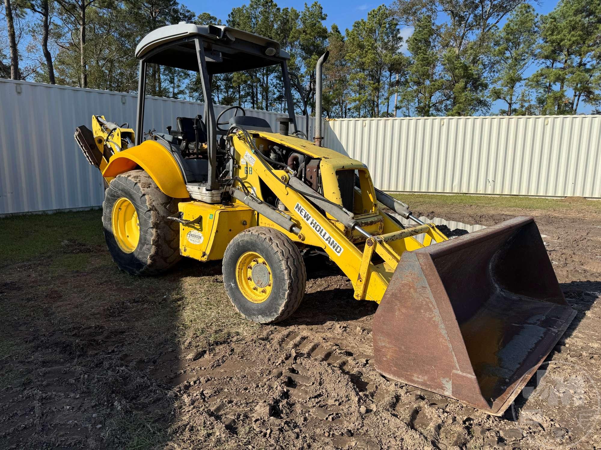 NEW HOLLAND B95-699800081 LOADER BACKHOE SN: 031060551