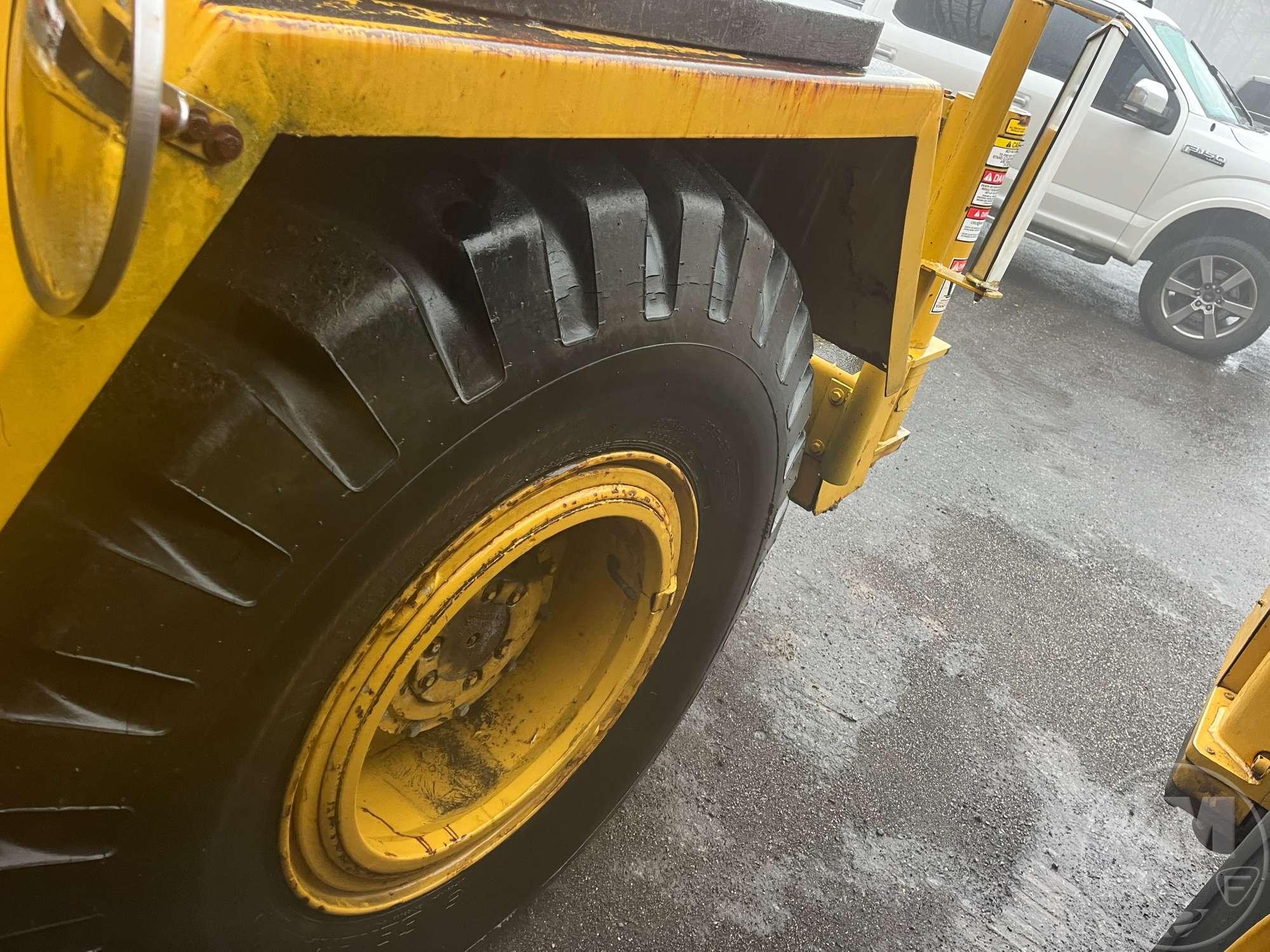 1981 GROVE RT522 ROUGH TERRAIN CRANE SN: 47493