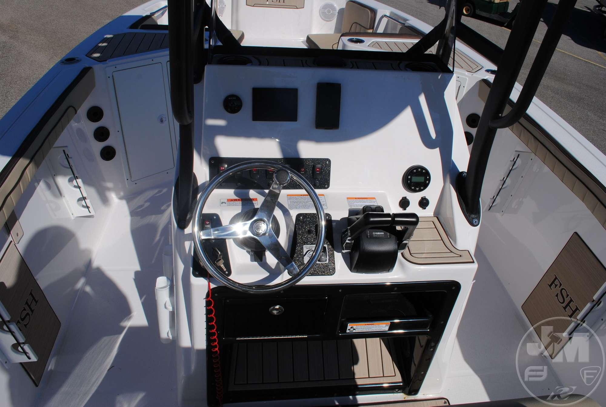 2024 YAMAHA 222 FSH VIN YAMC0524J324 CENTER CONSOLE