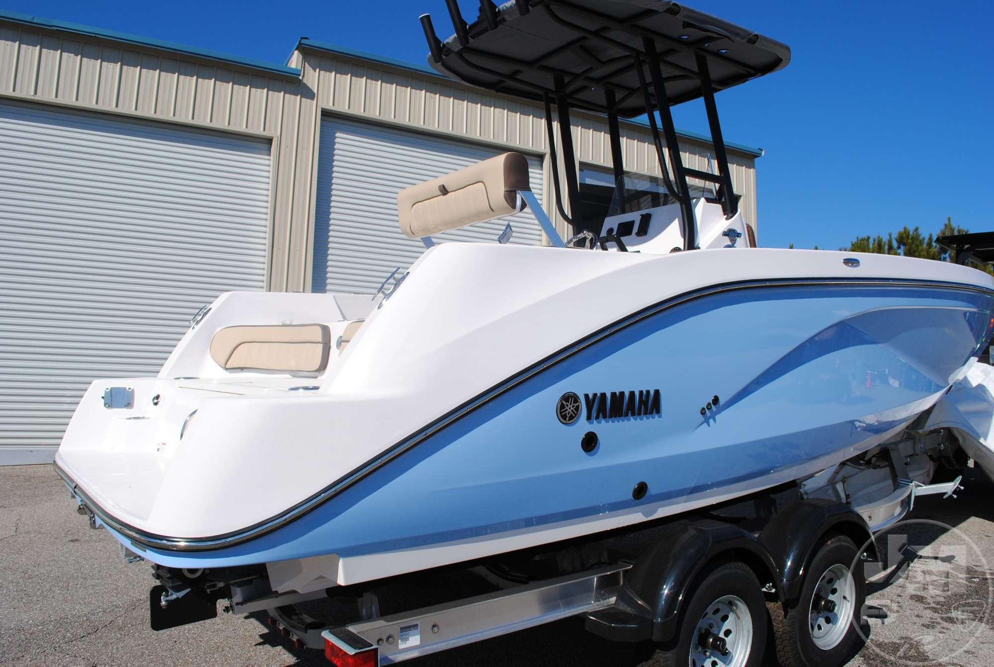 2024 YAMAHA 222 FSH VIN YAMC0524J324 CENTER CONSOLE