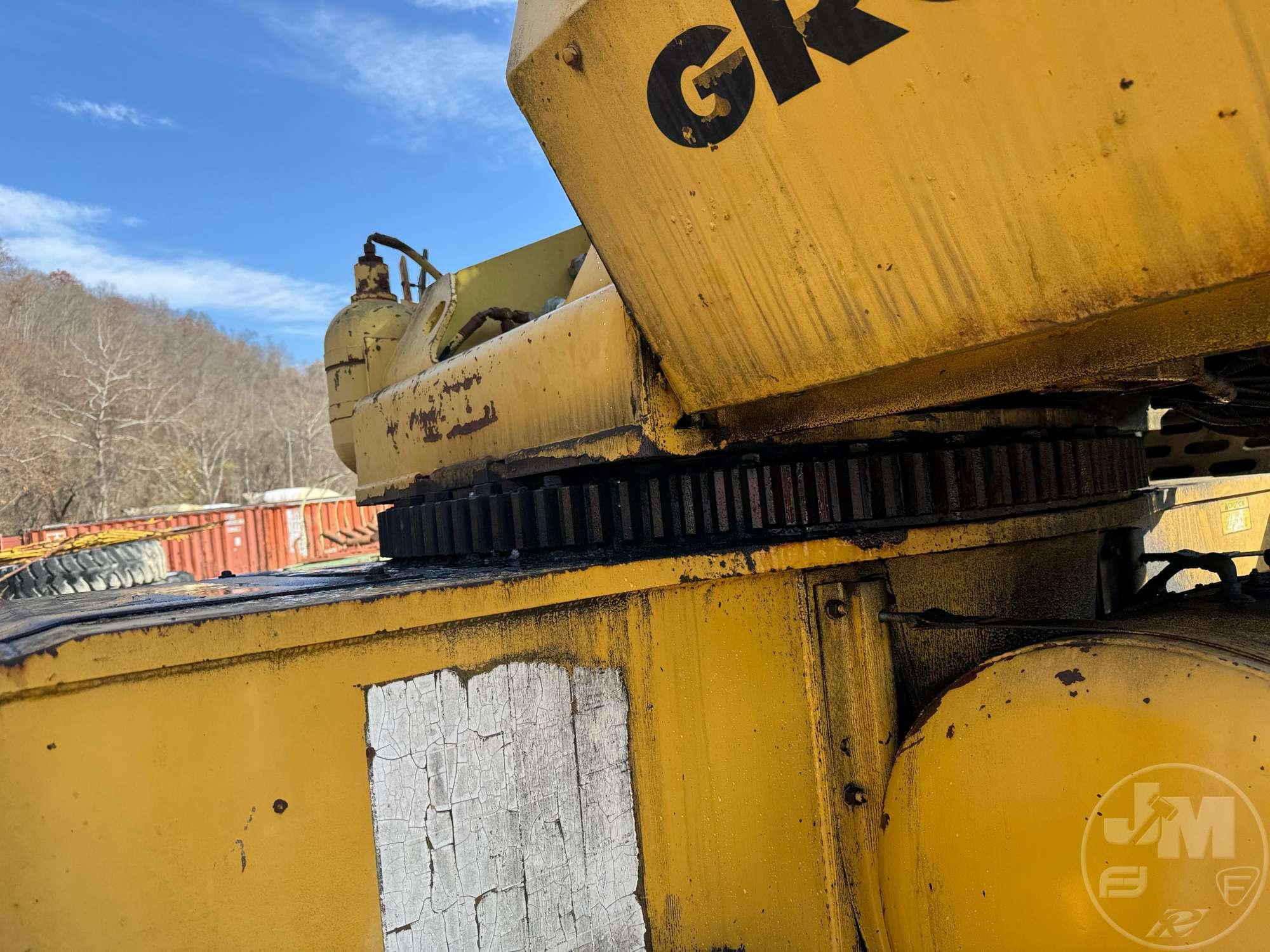 GROVE RT-740B ROUGH TERRAIN CRANE SN: 70145