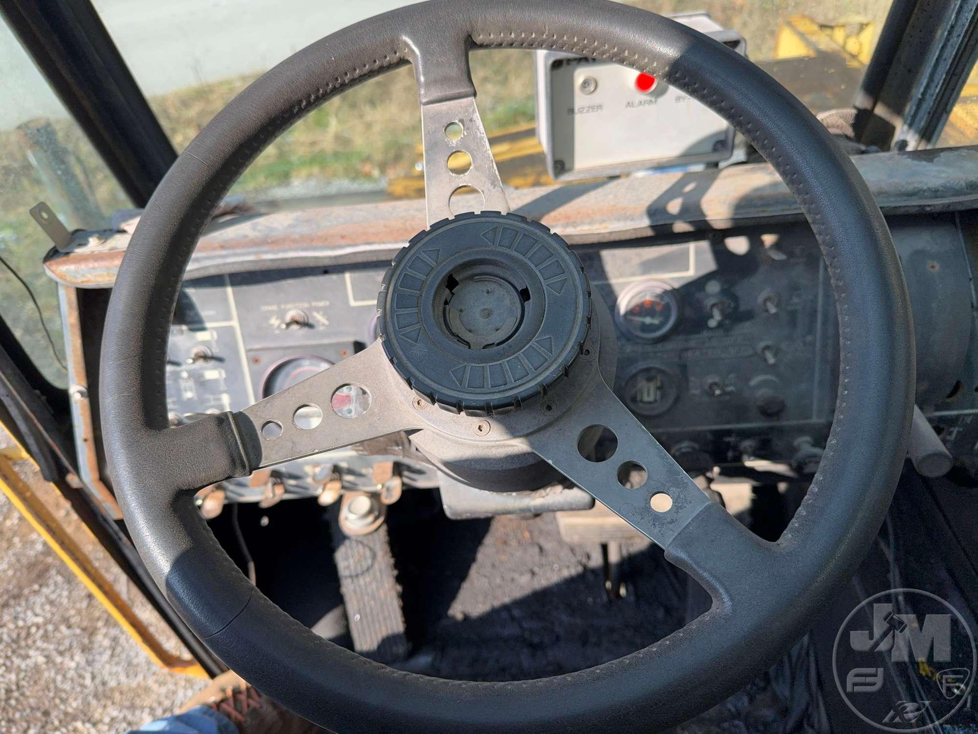 GROVE RT-740B ROUGH TERRAIN CRANE SN: 70145