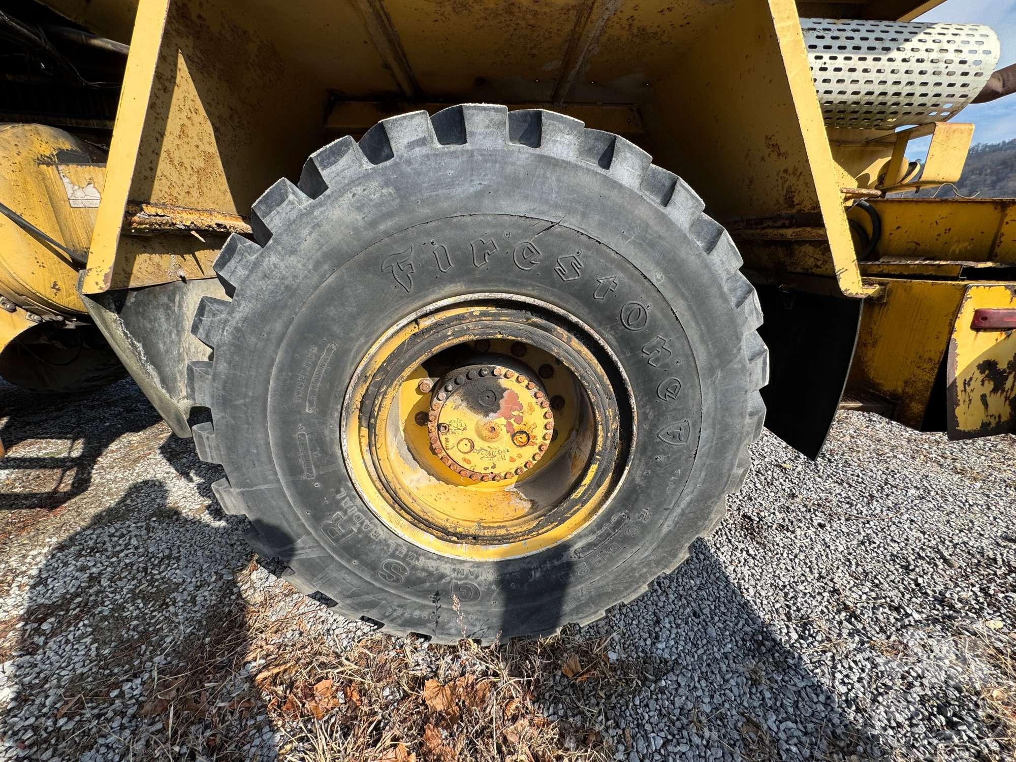GROVE RT-740B ROUGH TERRAIN CRANE SN: 70145