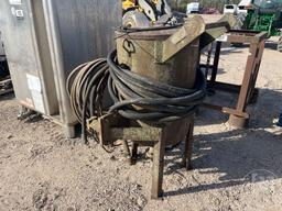 SAND BLASTING POT