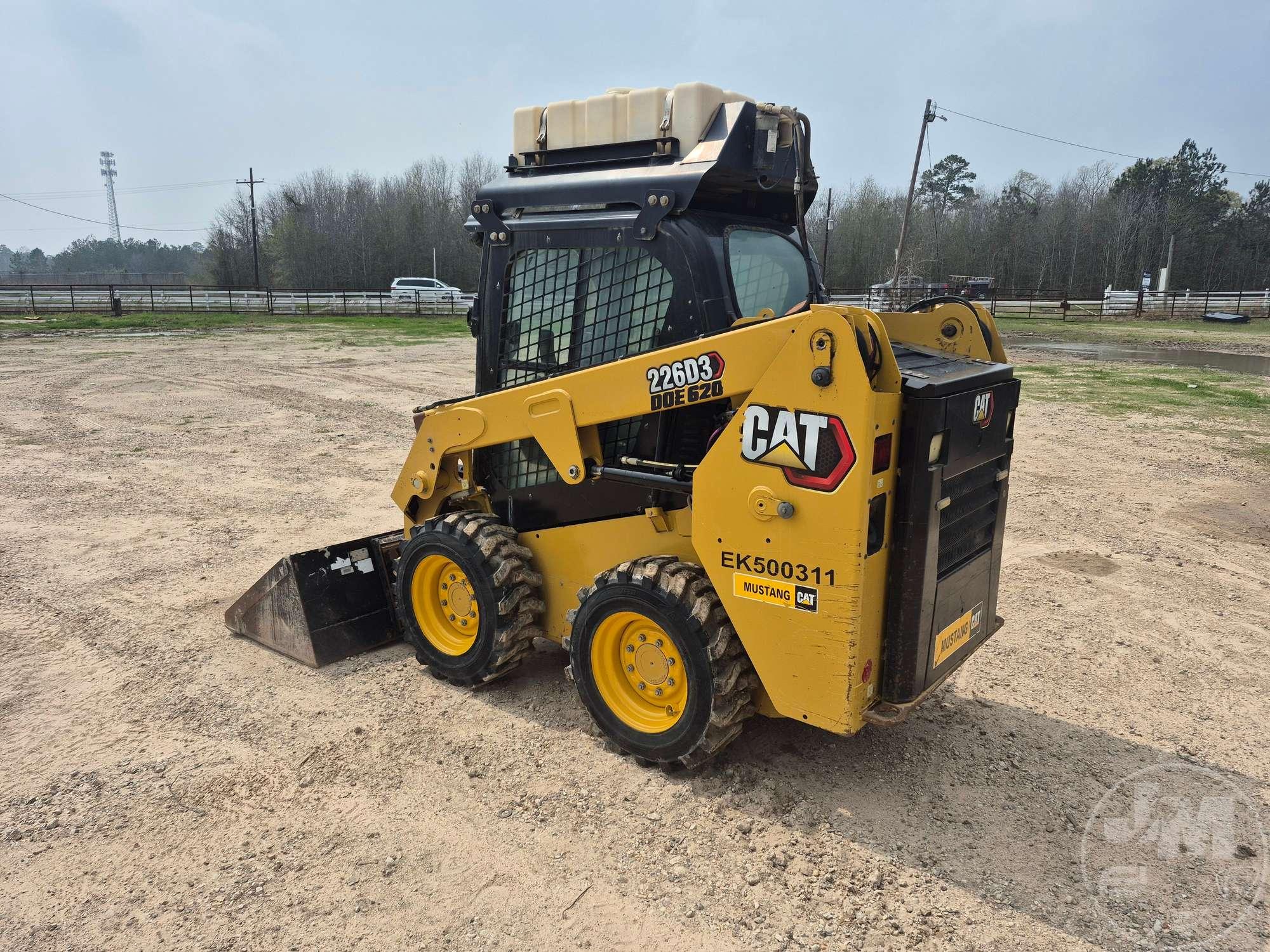 2021 CATERPILLAR 226D SKID STEER LOADER SN: CAT0226DHEK500311