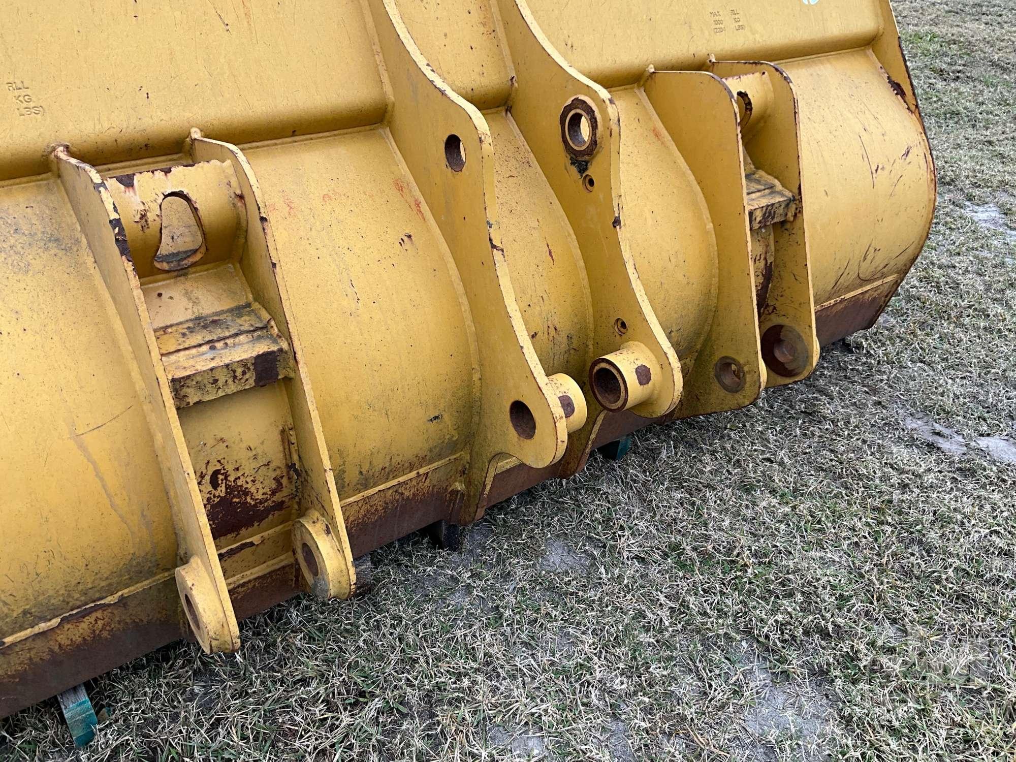 CAT SN: 13110262B 88”...... GP BUCKET