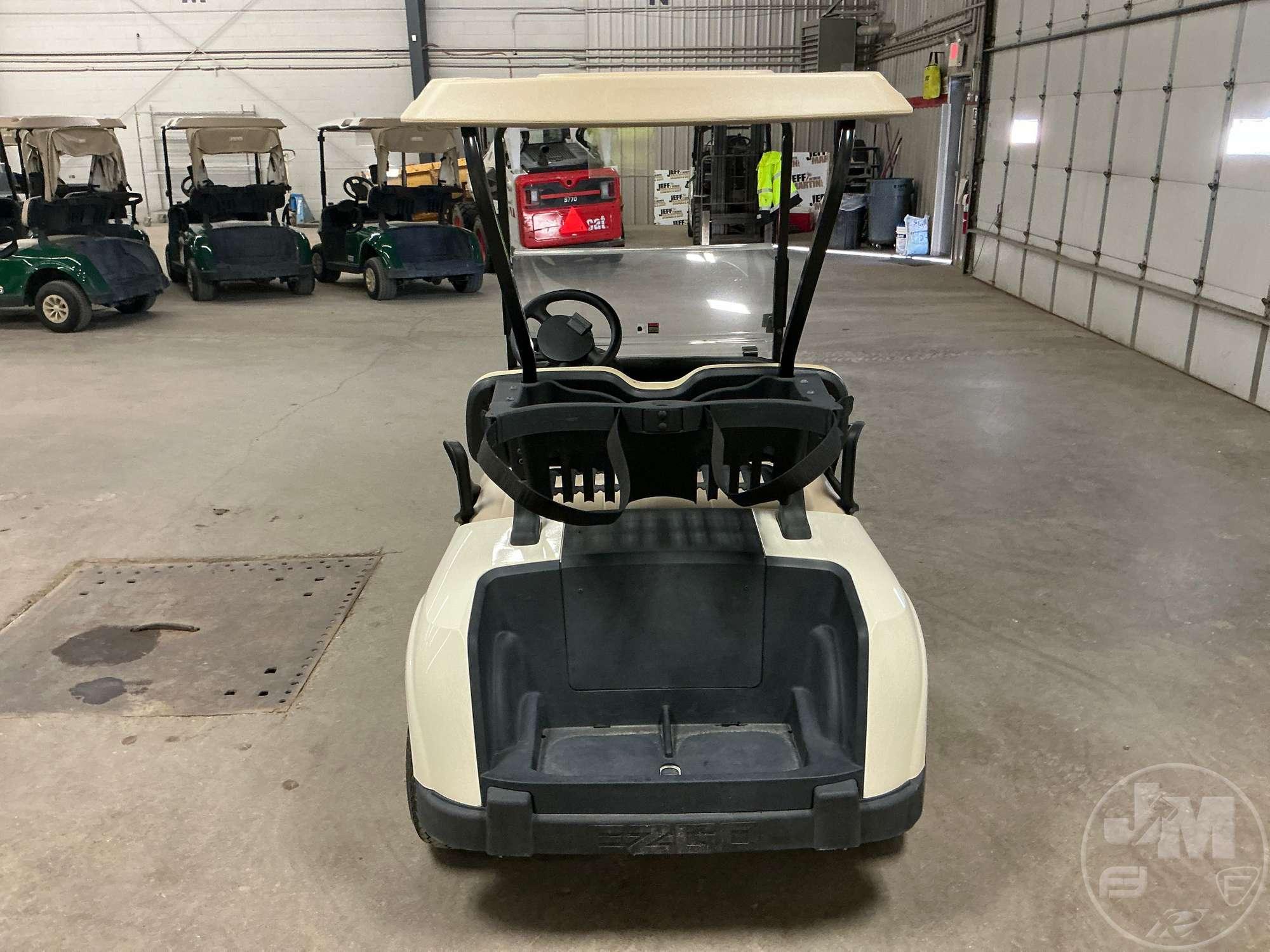 2019 EZ GO RXV 5505996