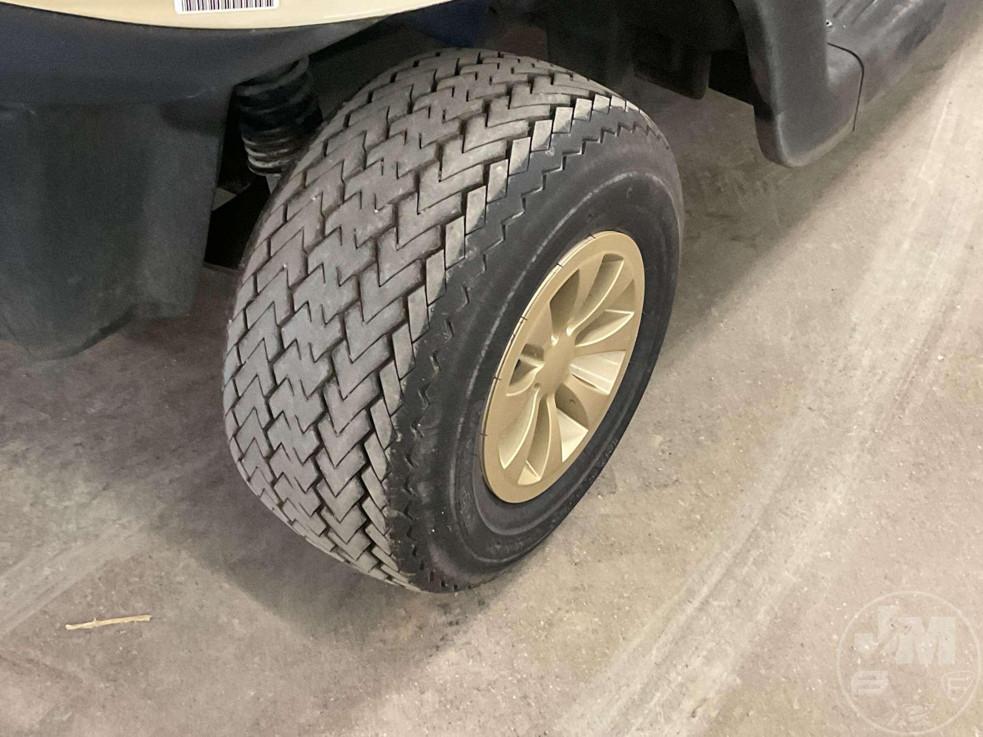 2018 EZ GO RXV 5470987