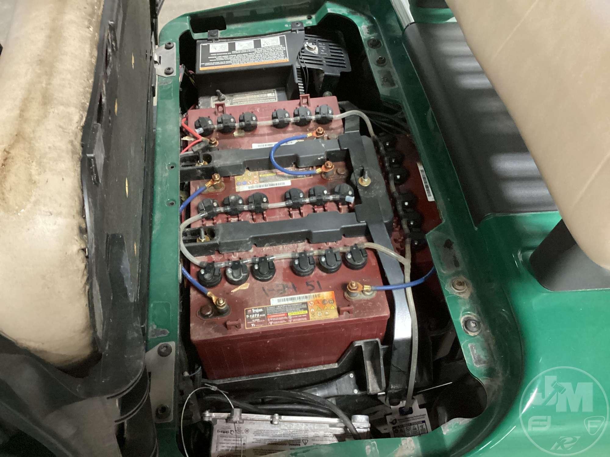 2018 EZ GO RXV  5470681