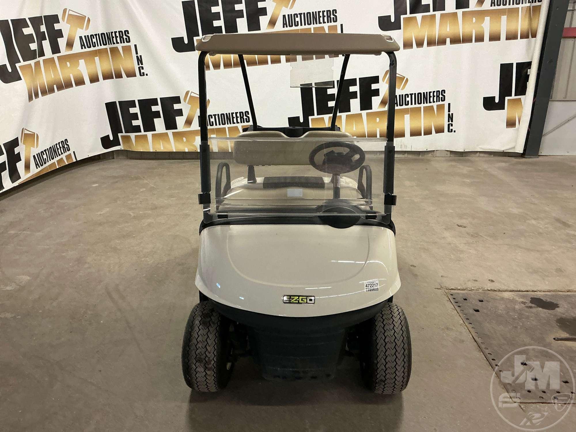 2019 EZ GO RXV 5505996