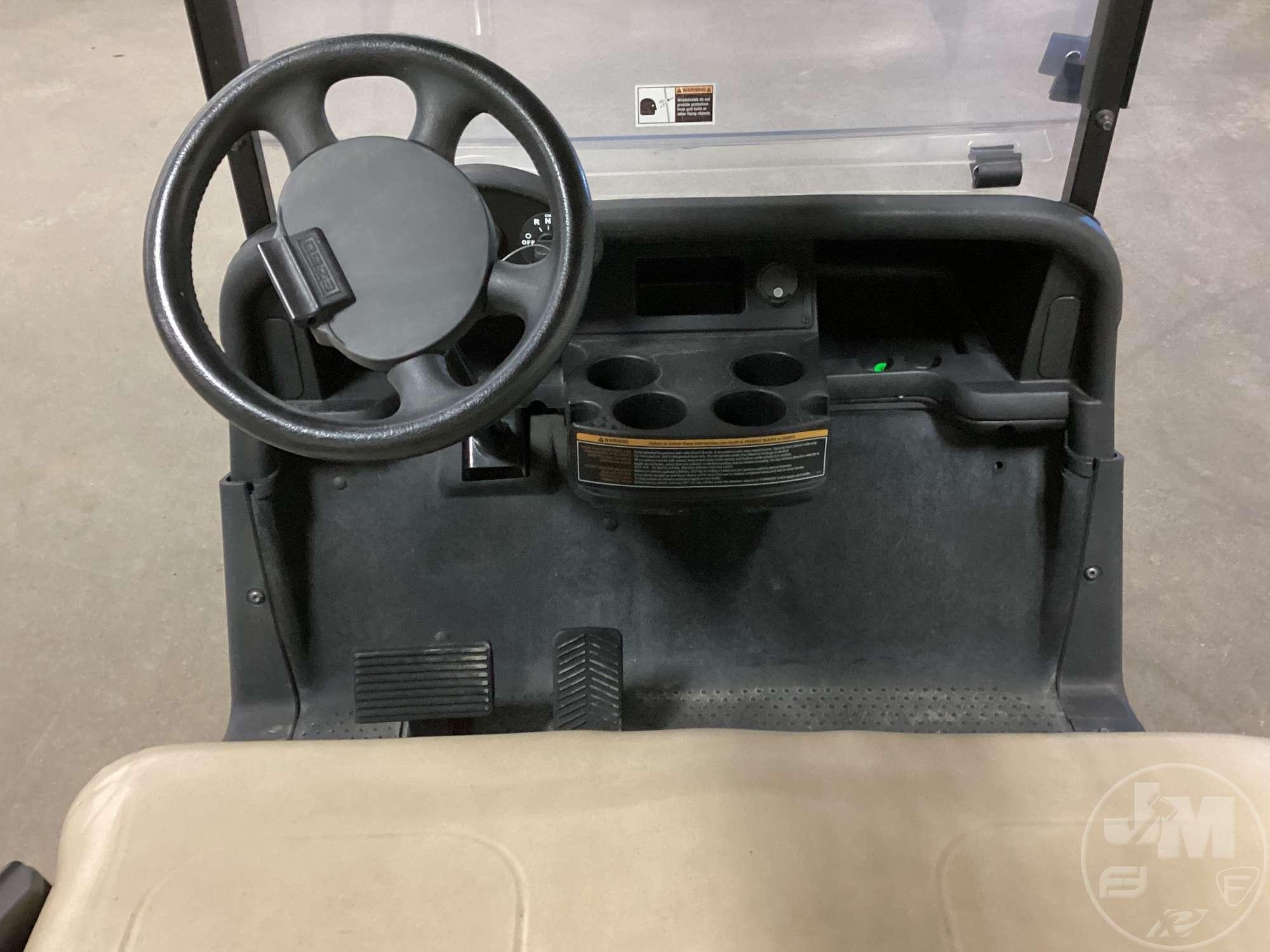 2018 EZ GO RXV  5470681