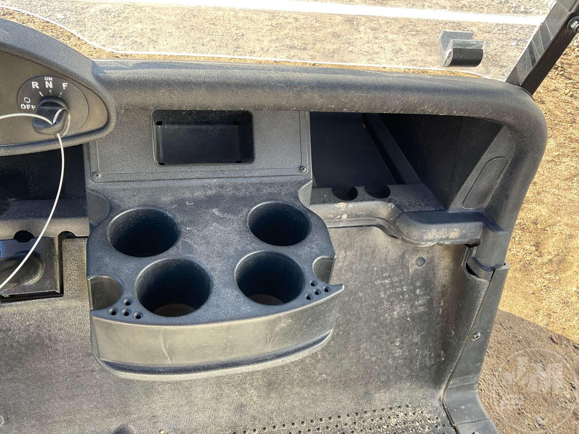 2019 EZ GO RXV 5506173