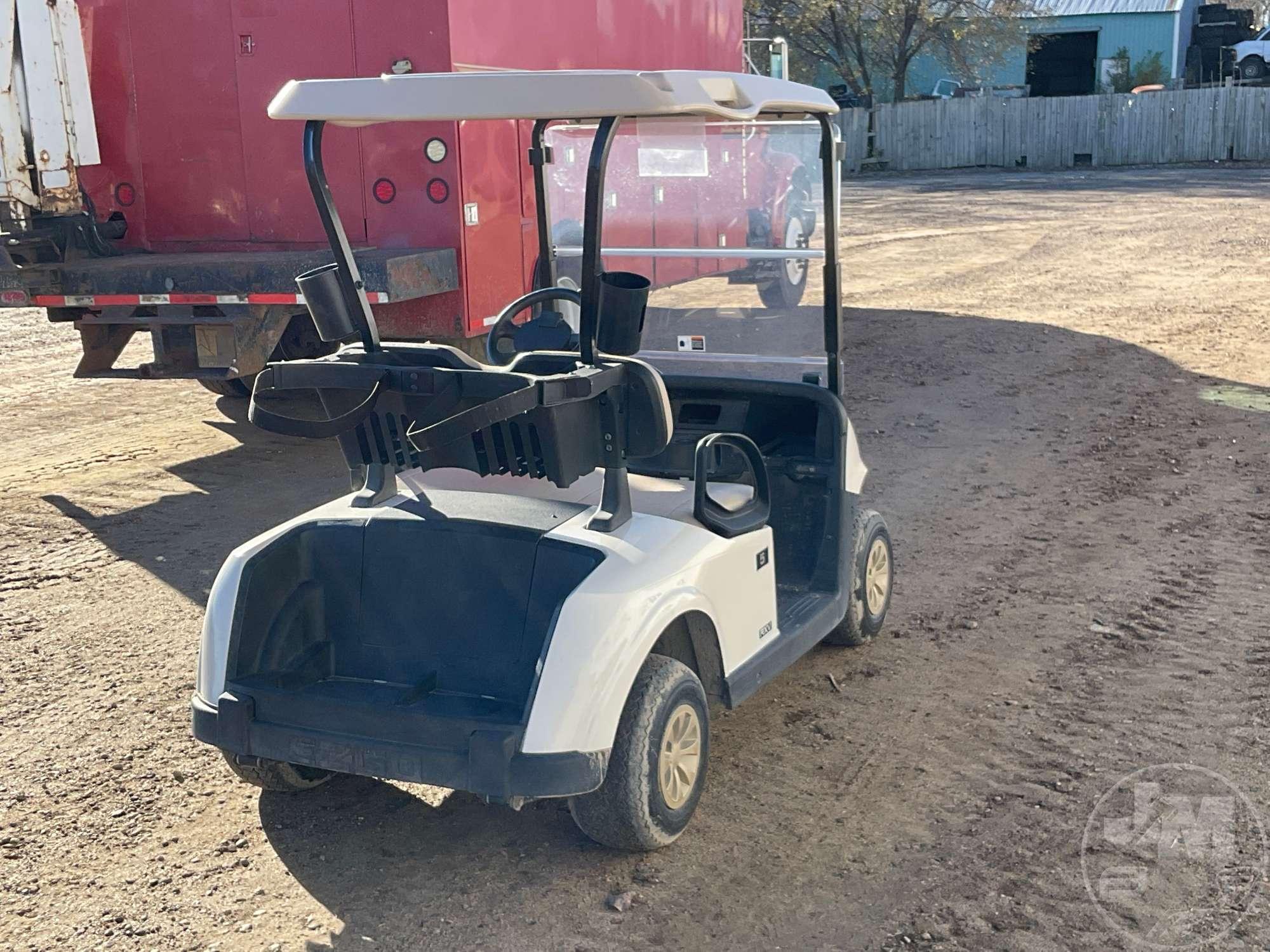 2019 EZ GO RXV 5506173
