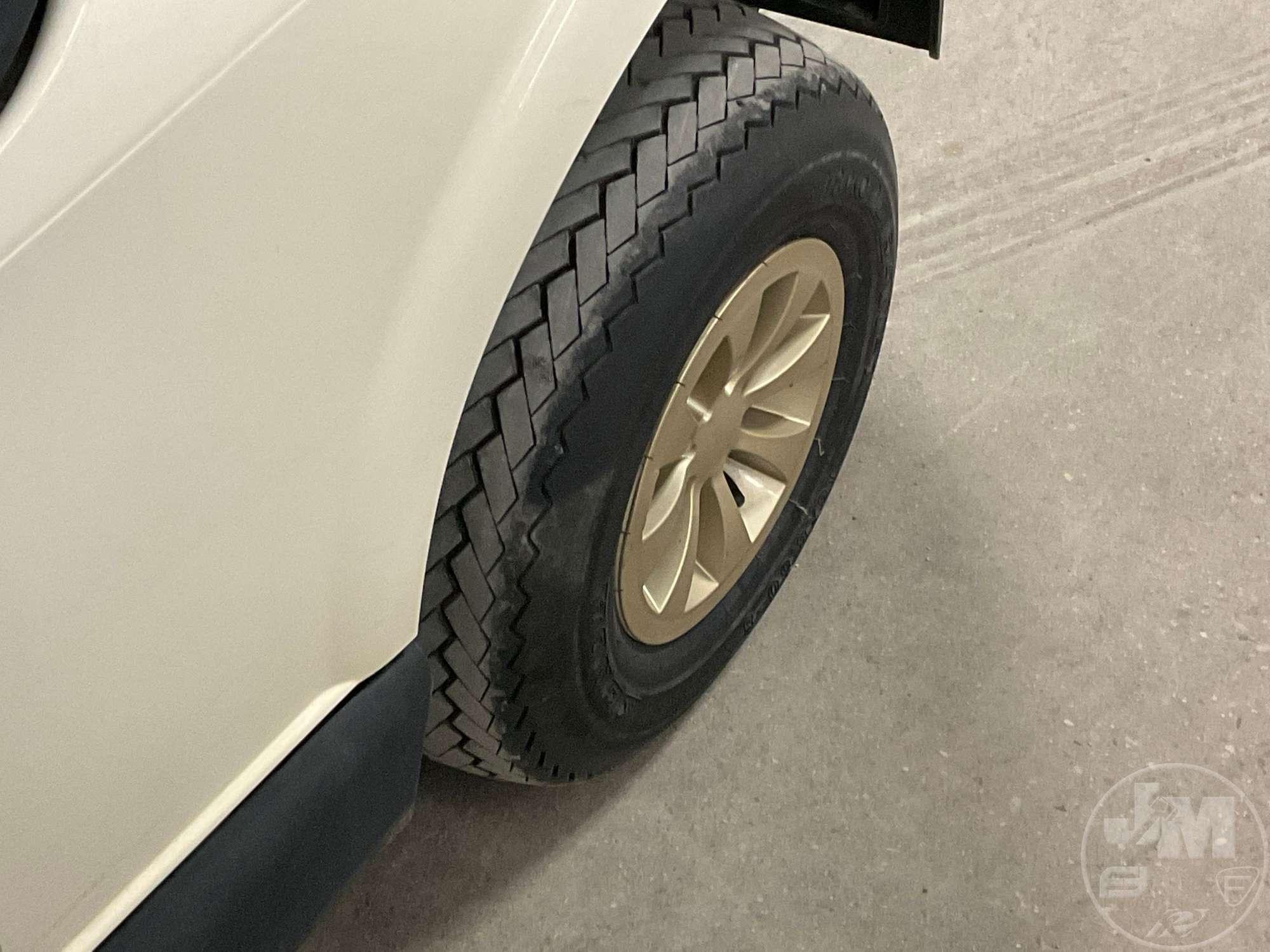 2018 EZ GO RXV 5470987