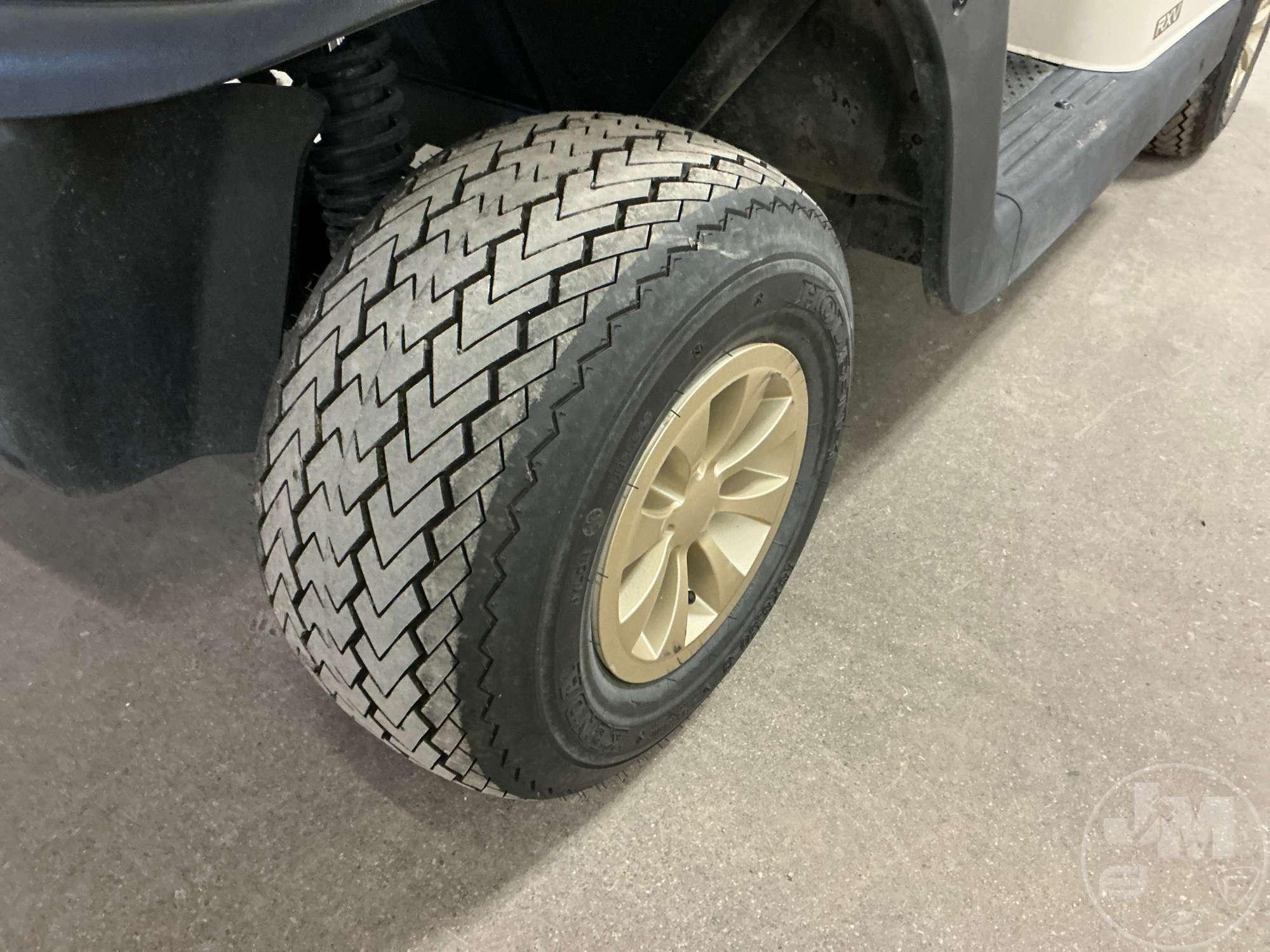 2019 EZ GO RXV 5505996