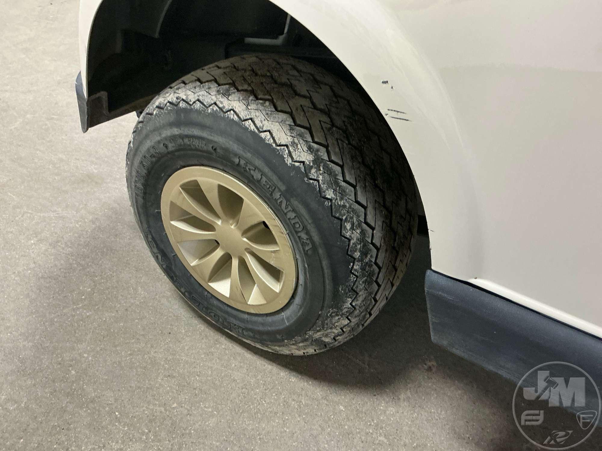 2019 EZ GO RXV 5505996