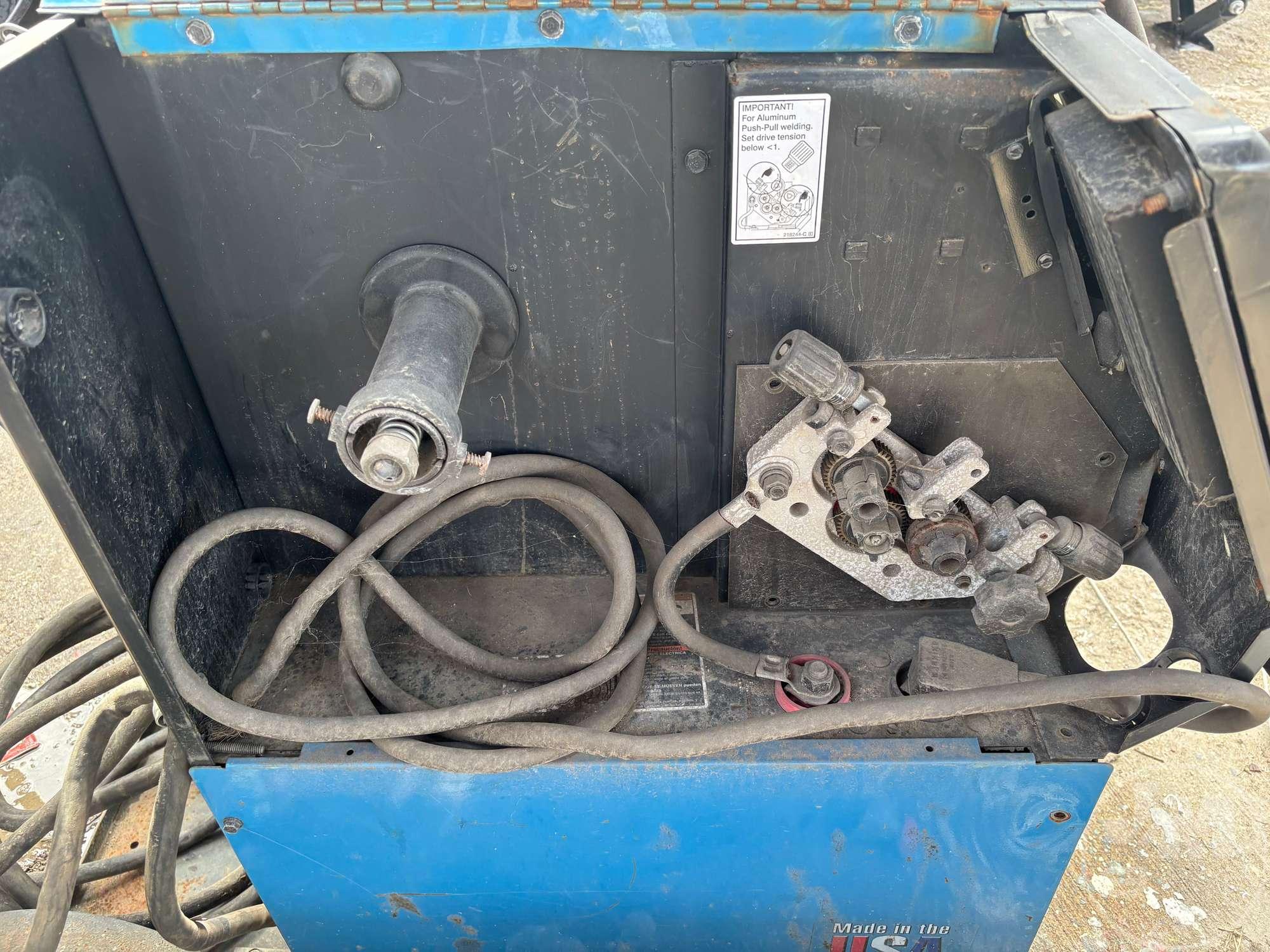 MILLER 907168 PORTABLE WELDER SN: LJ060548B
