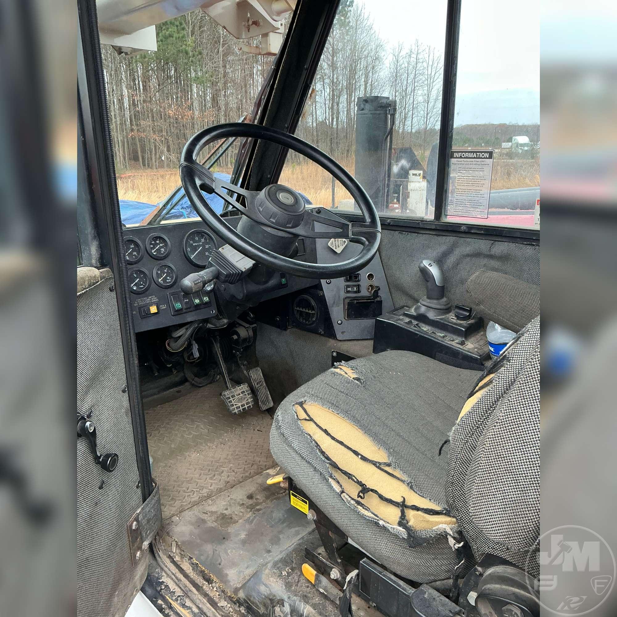 2009 LINK-BELT HTC8675 SERIES II ALL TERRAIN CRANE SN: P9J9-1015