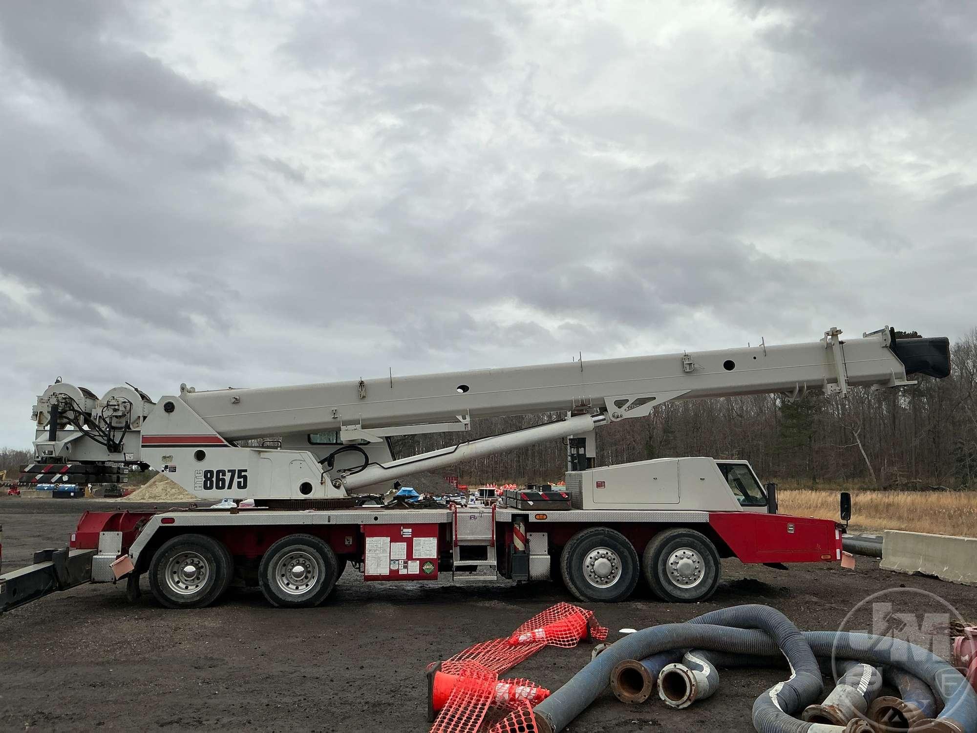 2009 LINK-BELT HTC8675 SERIES II ALL TERRAIN CRANE SN: P9J9-1015