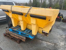 SAND SPREADER