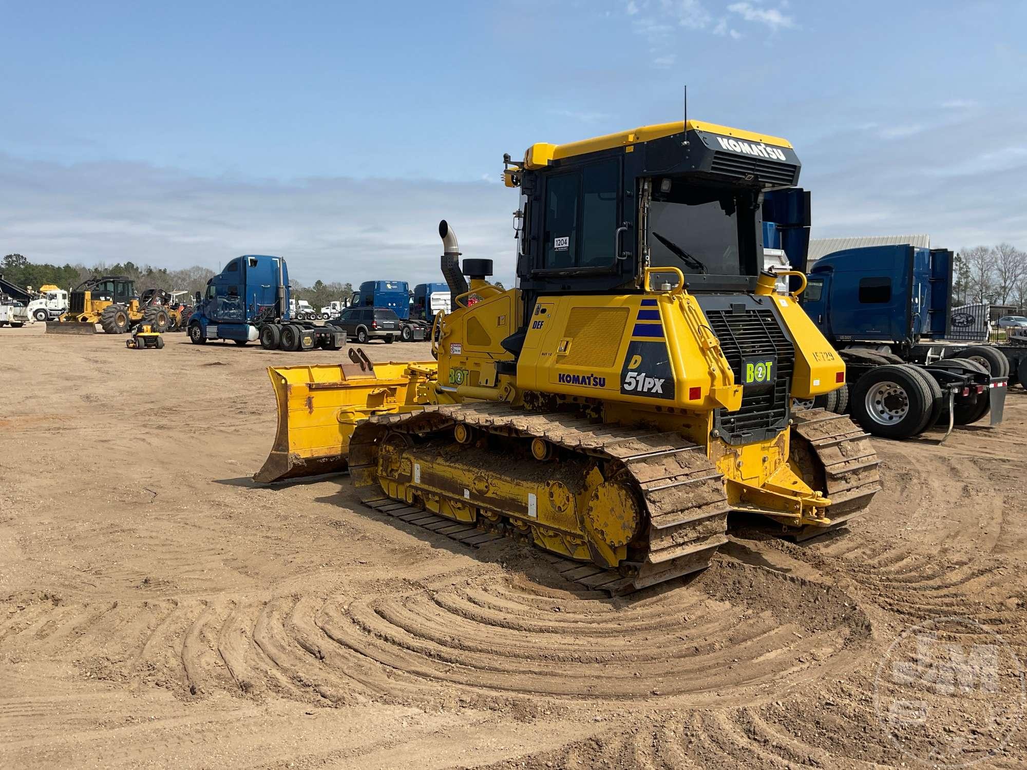 2022 KOMATSU D51PX-24 CRAWLER TRACTOR SN: KMT0D133CNA015729