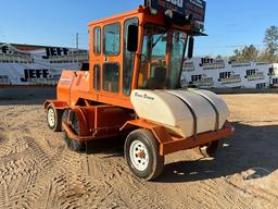 2016 BROCE CRT350 SN: 409927 BROOM TRACTOR