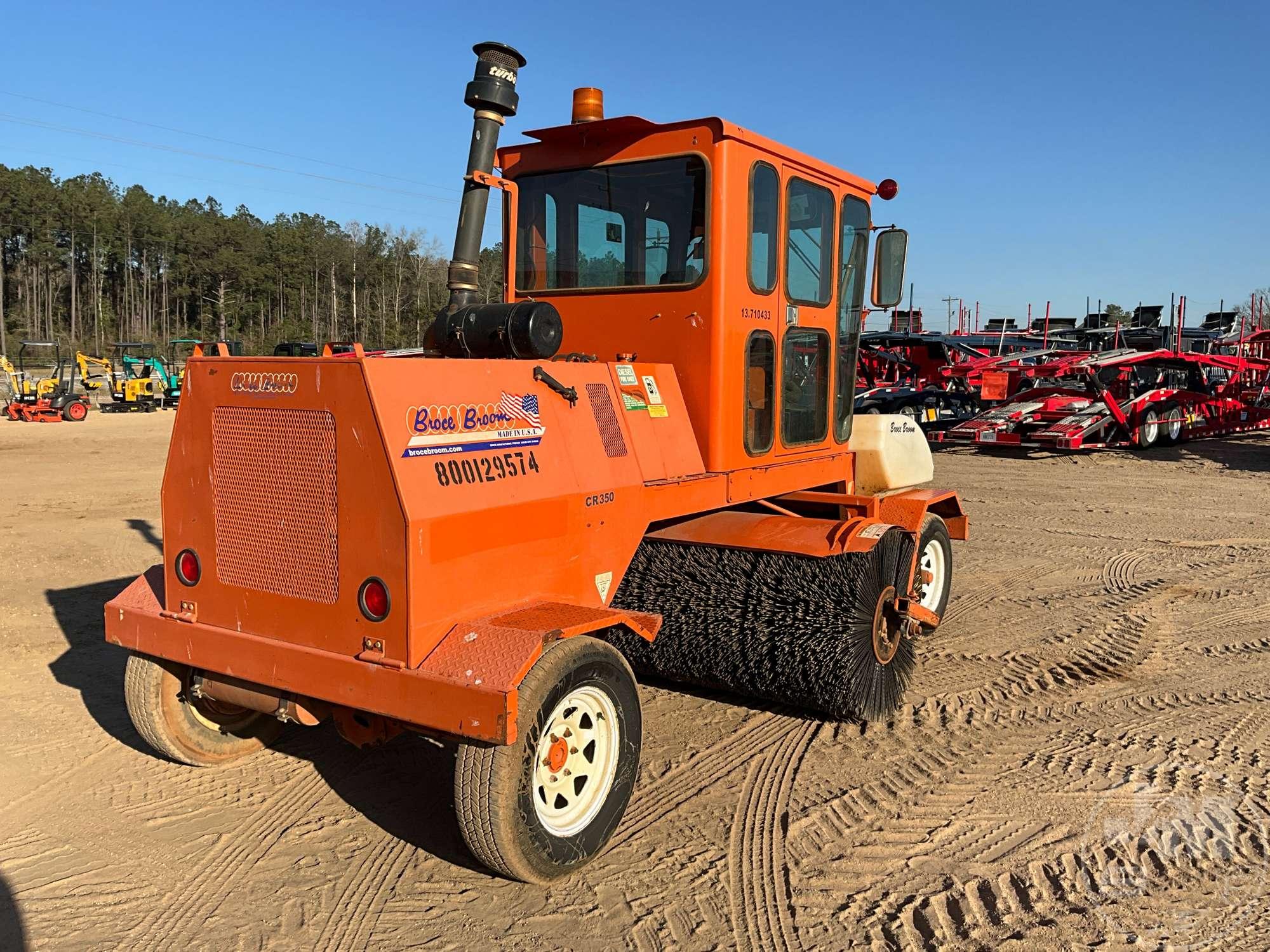 2016 BROCE CRT350 SN: 409927 BROOM TRACTOR