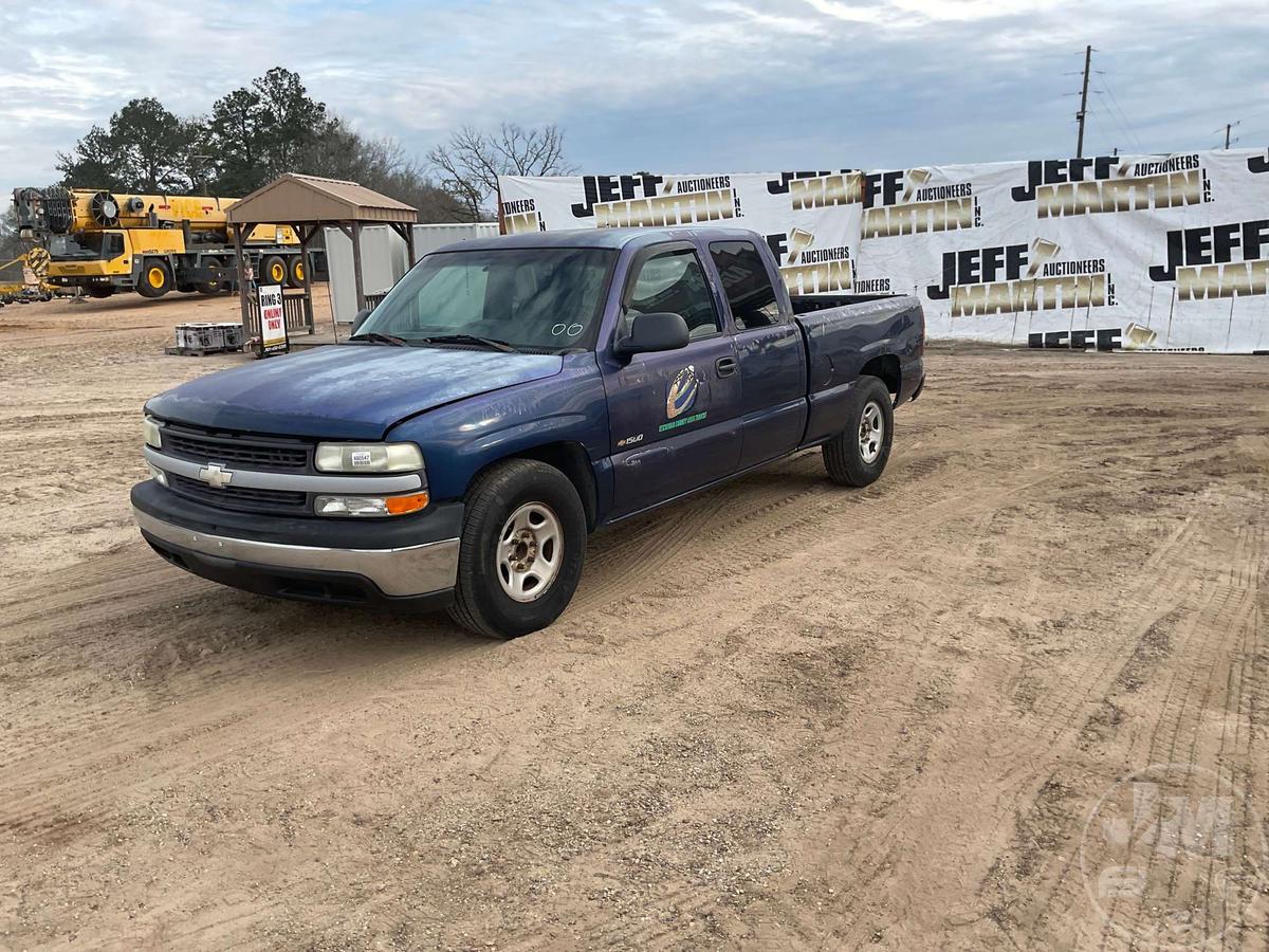 2000 CHEVROLET SILVERADO 1500 EXTENDED CAB 4X2 PICKUP VIN: 2GCEC19V3Y1360767